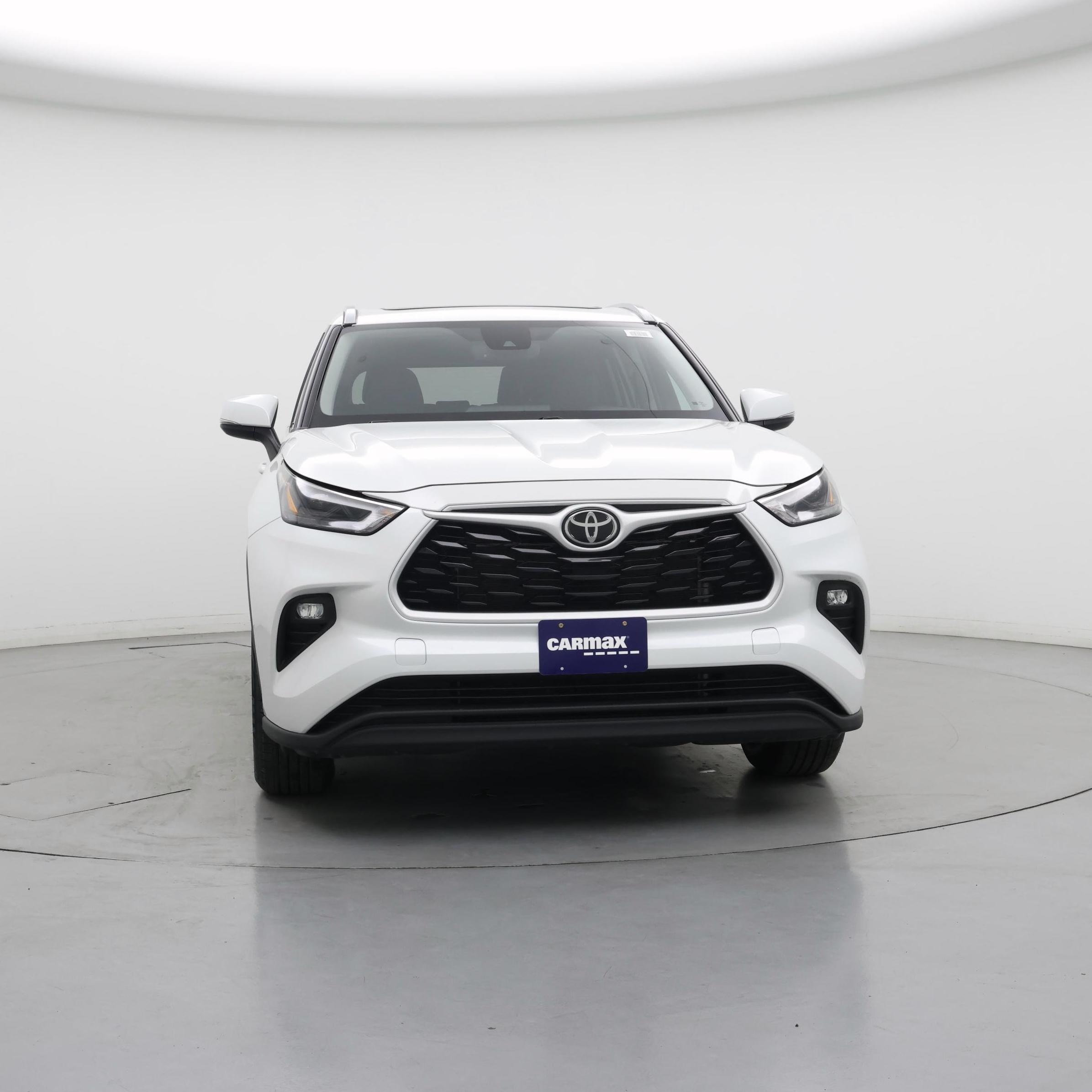 Thumbnail: 2023 Toyota Highlander - 5