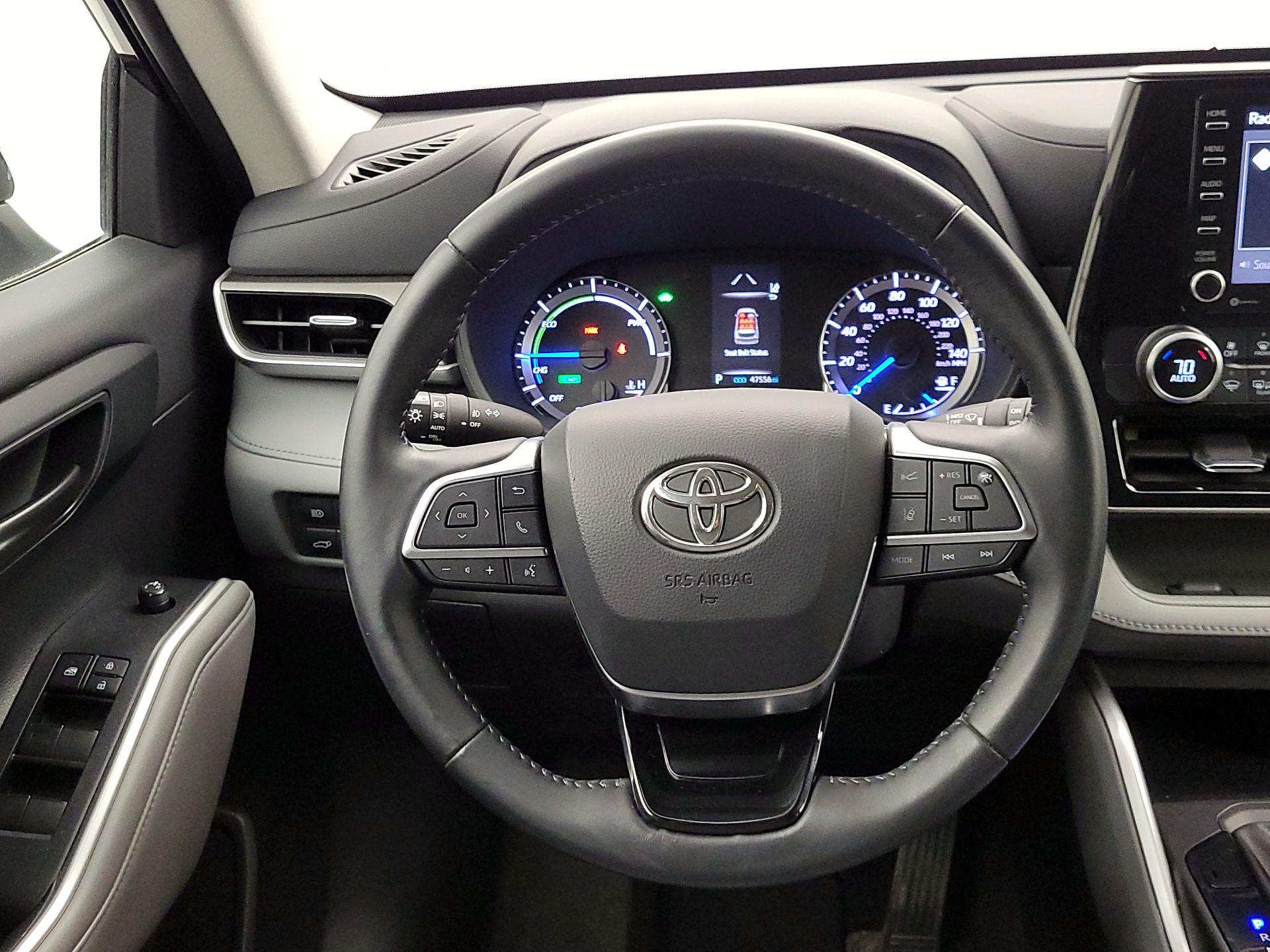 Thumbnail: 2021 Toyota Highlander - 10