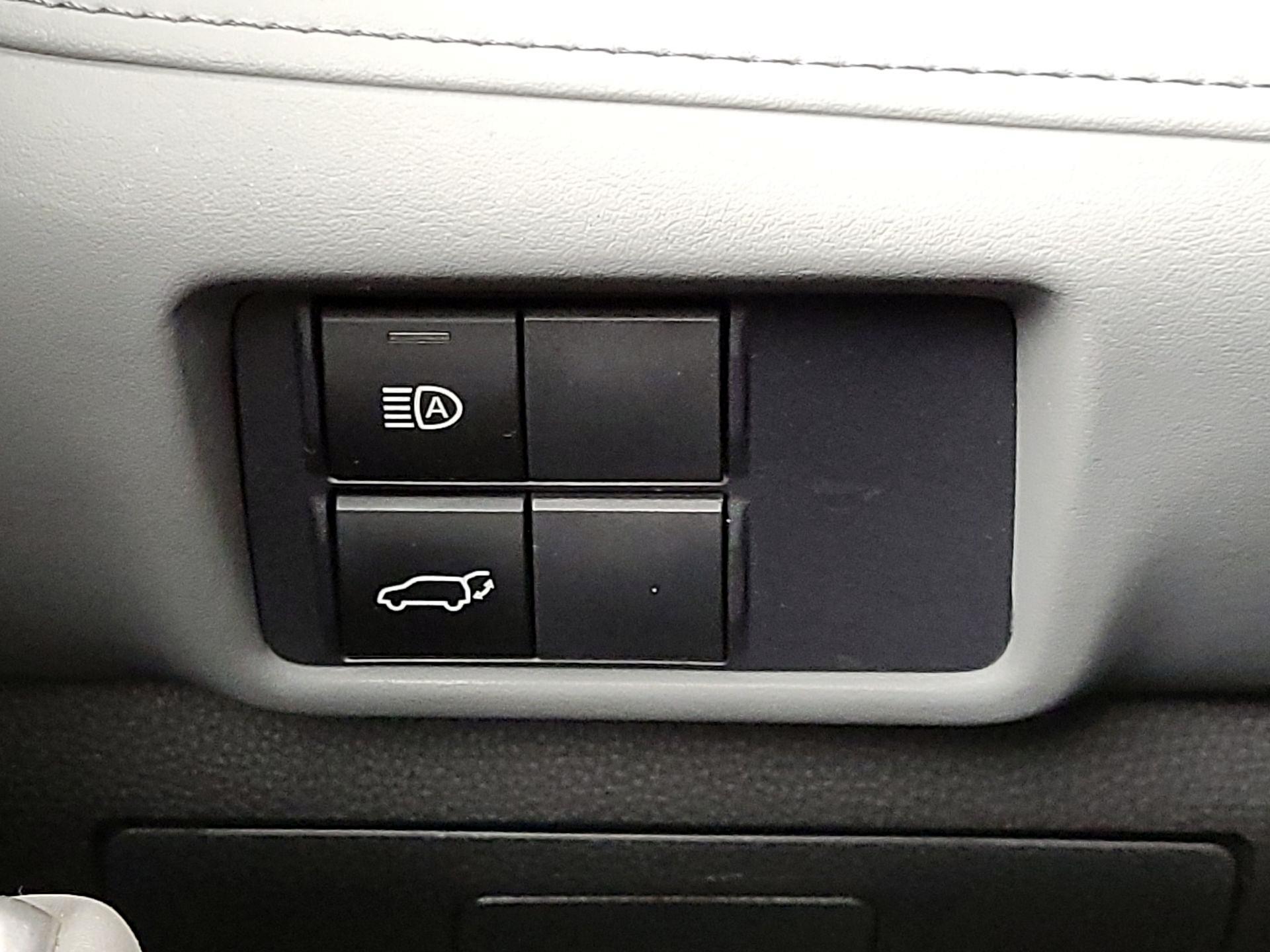 Thumbnail: 2021 Toyota Highlander - 13