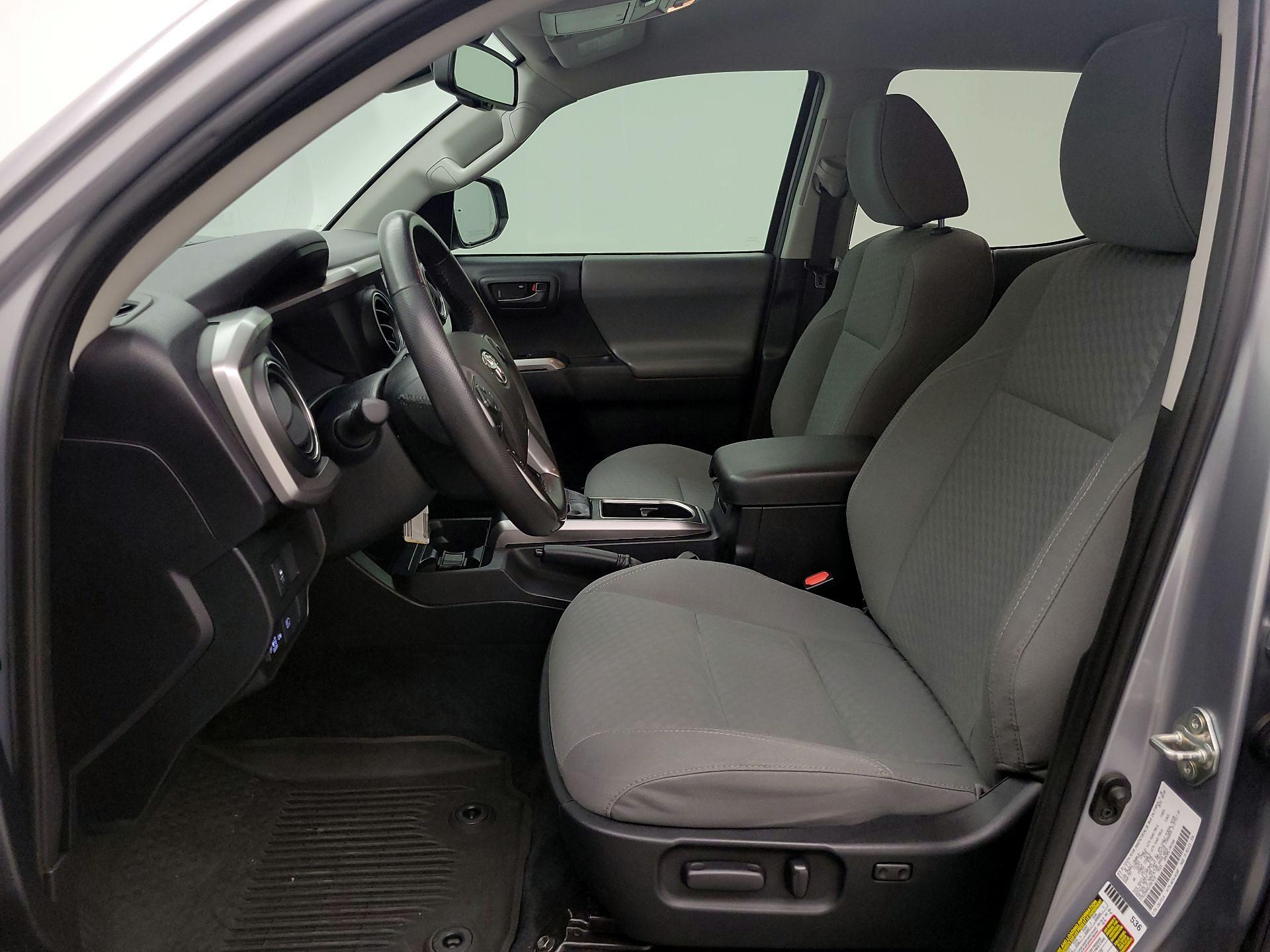 Thumbnail: 2020 Toyota Tacoma - 11