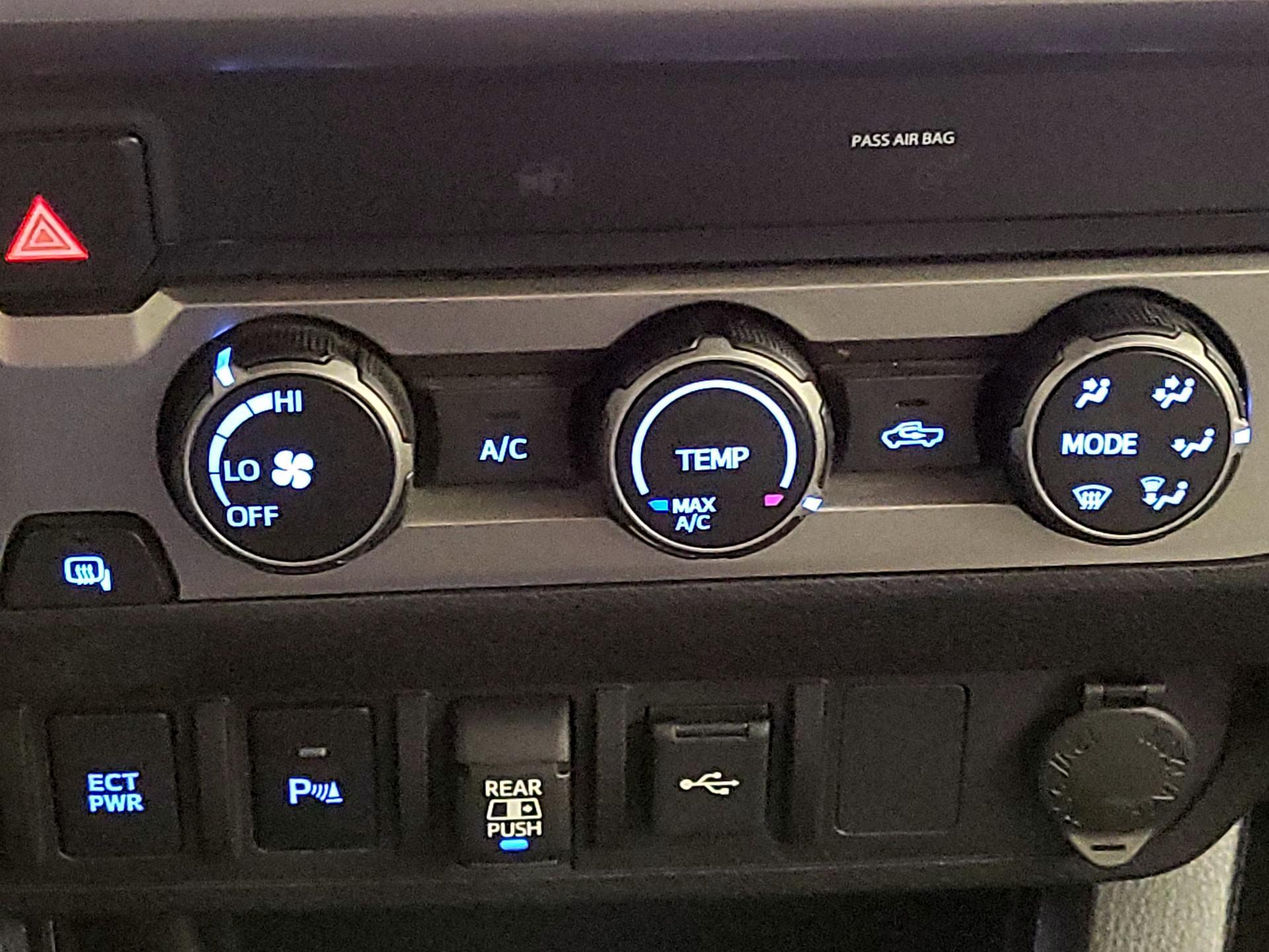 Thumbnail: 2020 Toyota Tacoma - 17