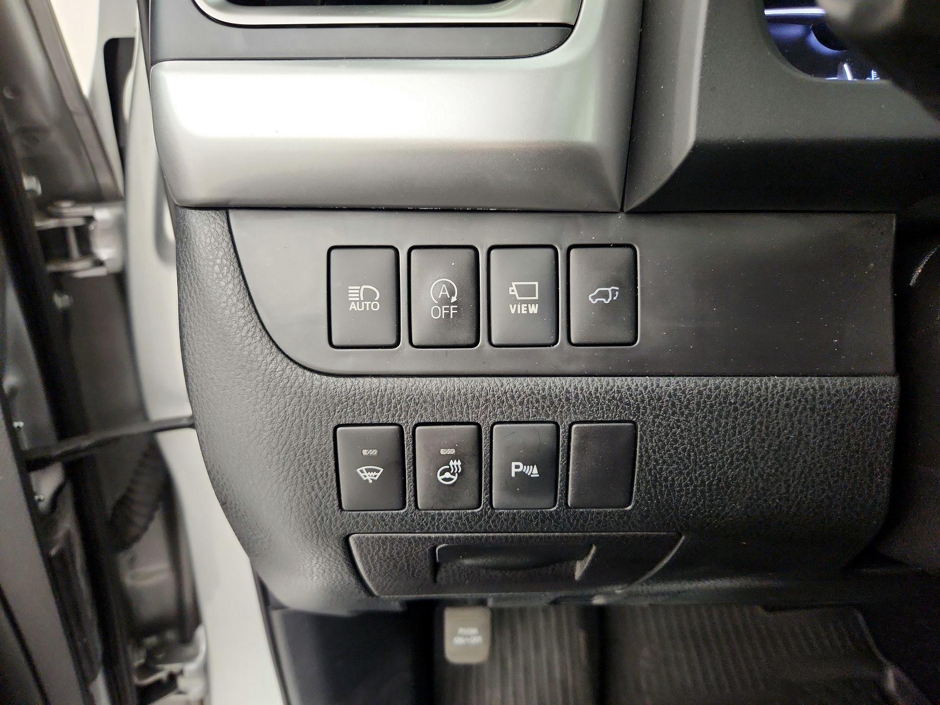 Thumbnail: 2017 Toyota Highlander - 13