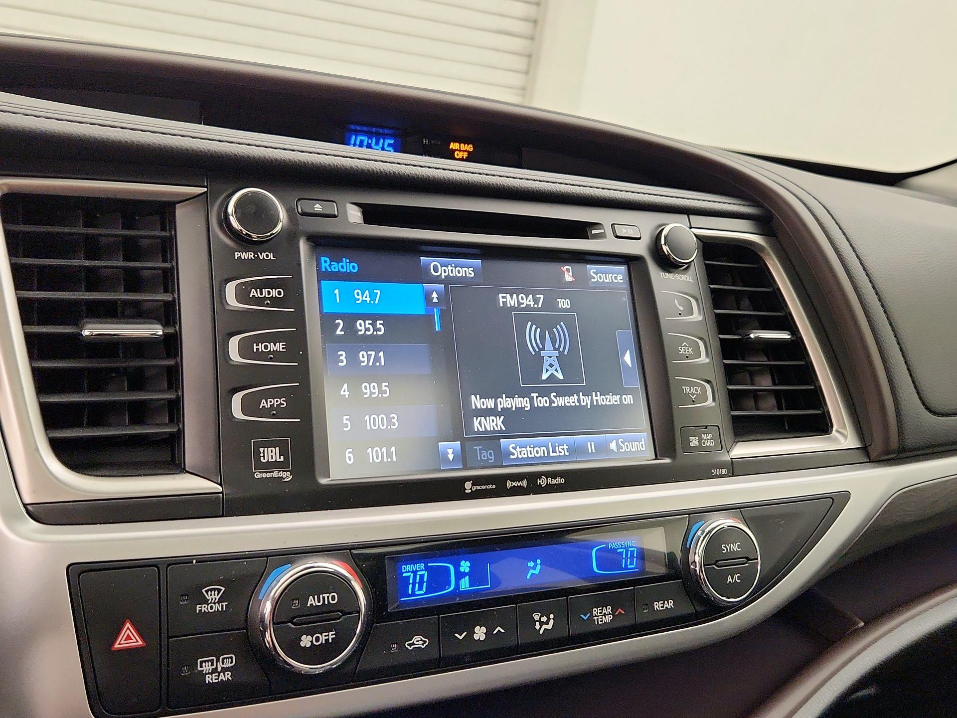 Thumbnail: 2017 Toyota Highlander - 15