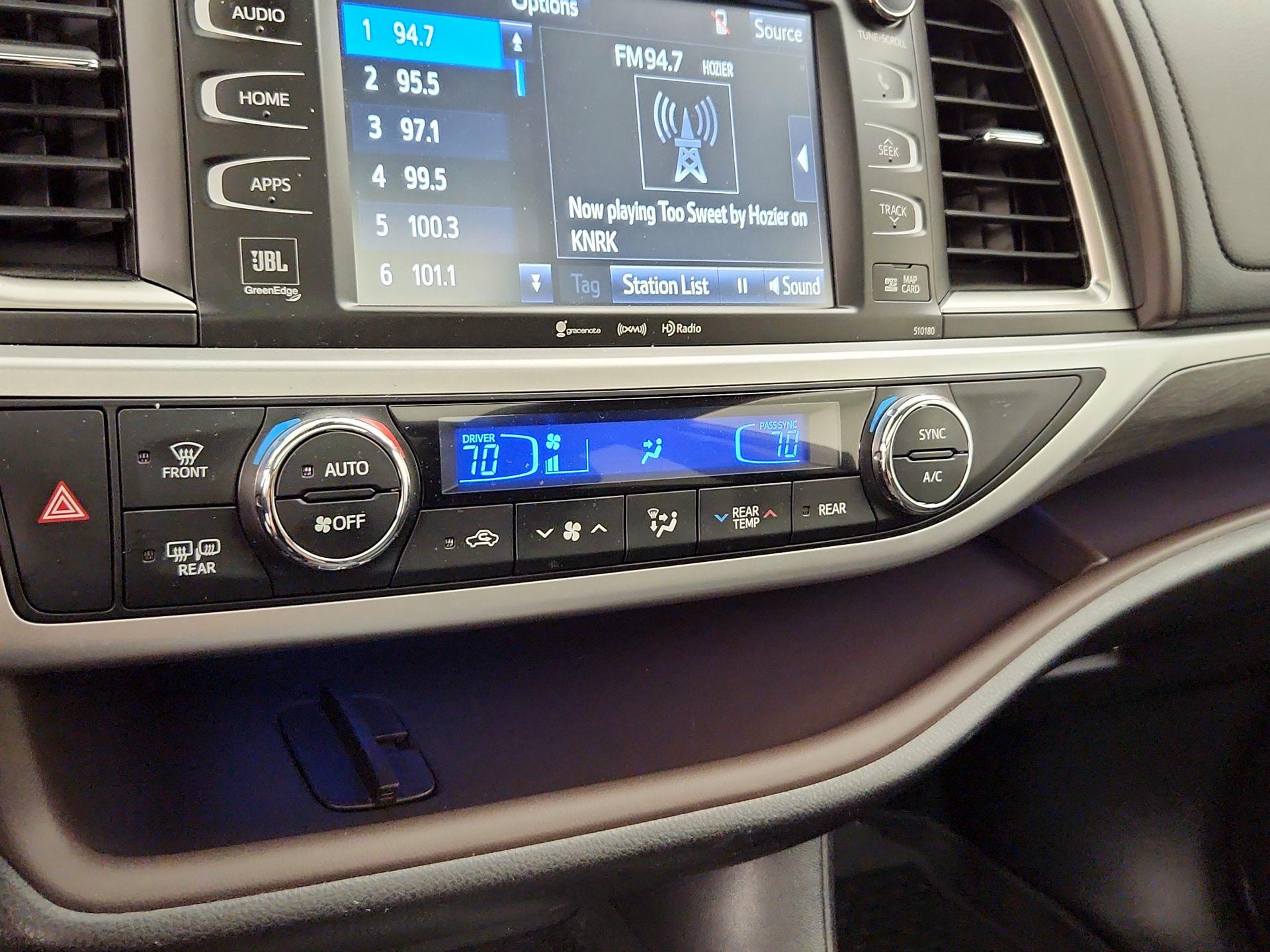 Thumbnail: 2017 Toyota Highlander - 16