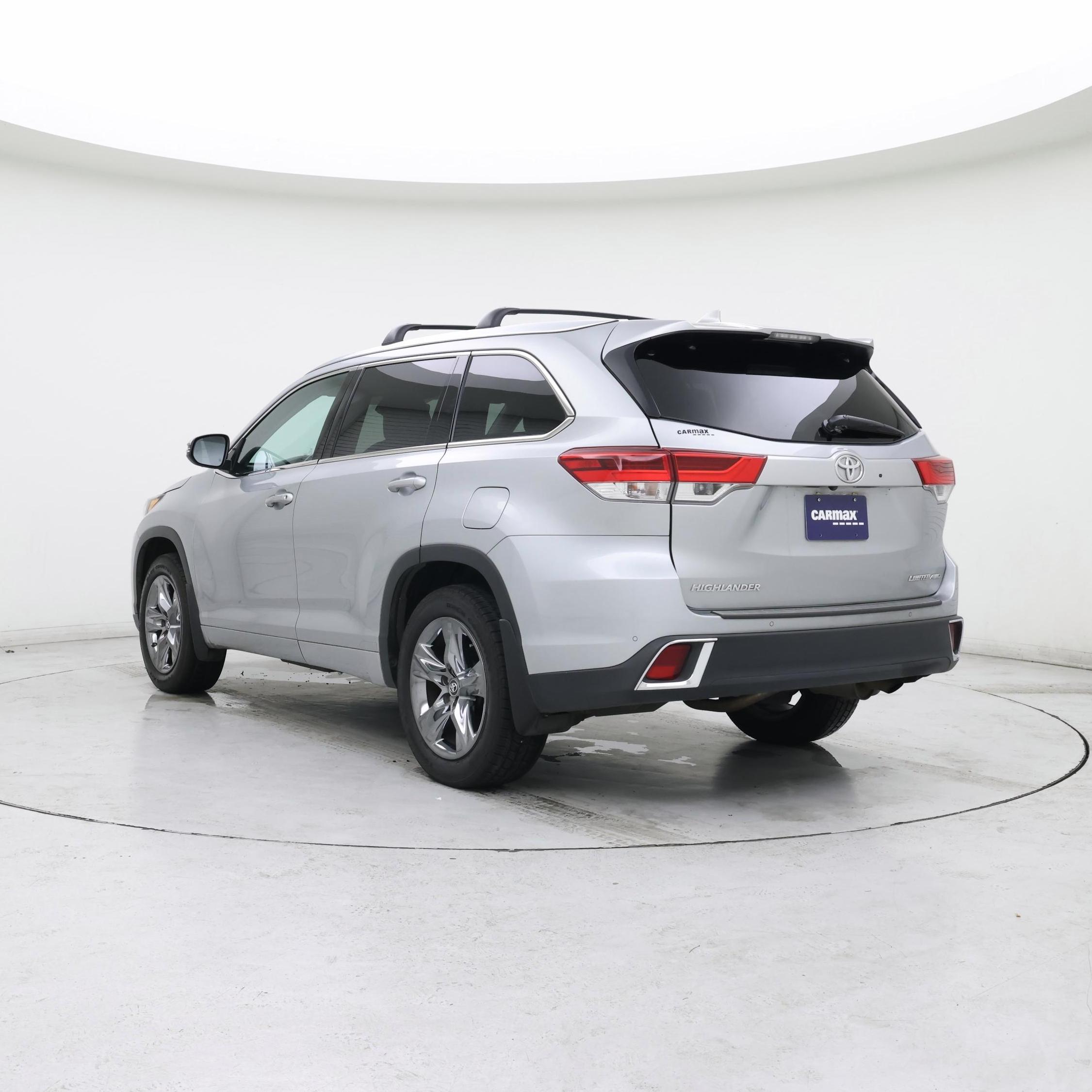 Thumbnail: 2017 Toyota Highlander - 2