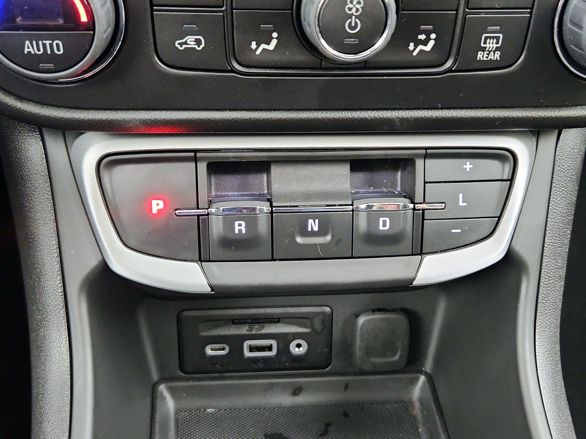 Thumbnail: 2022 GMC Terrain - 18