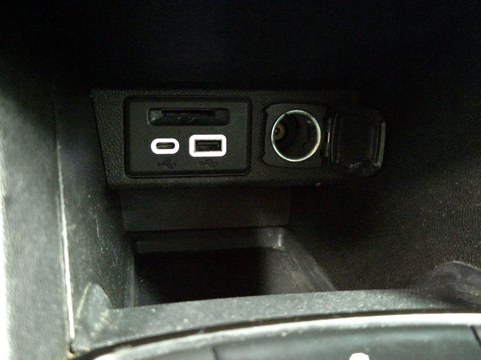 Thumbnail: 2023 Chevrolet Bolt EV - 18