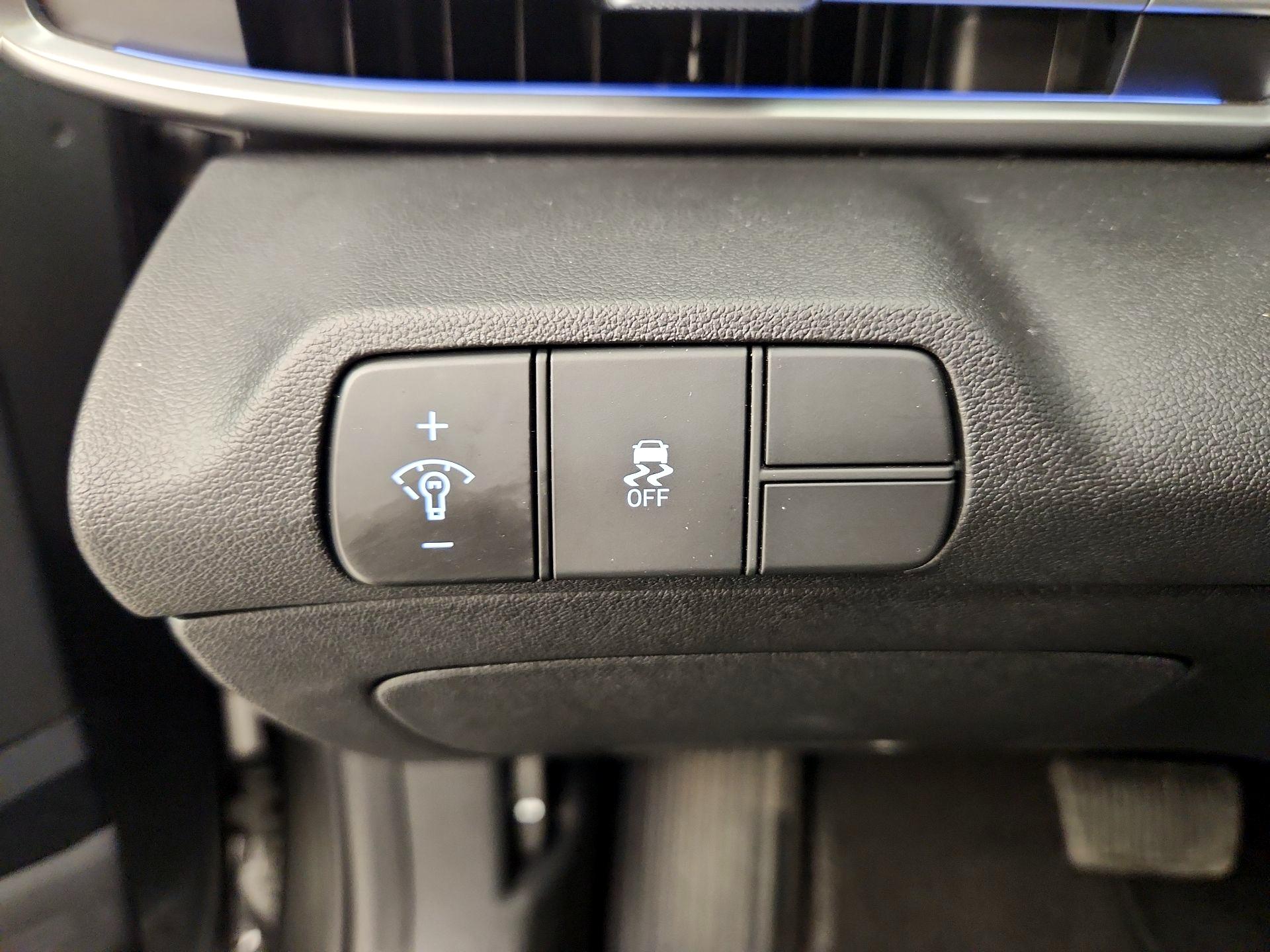 Thumbnail: 2025 Hyundai Elantra - 13