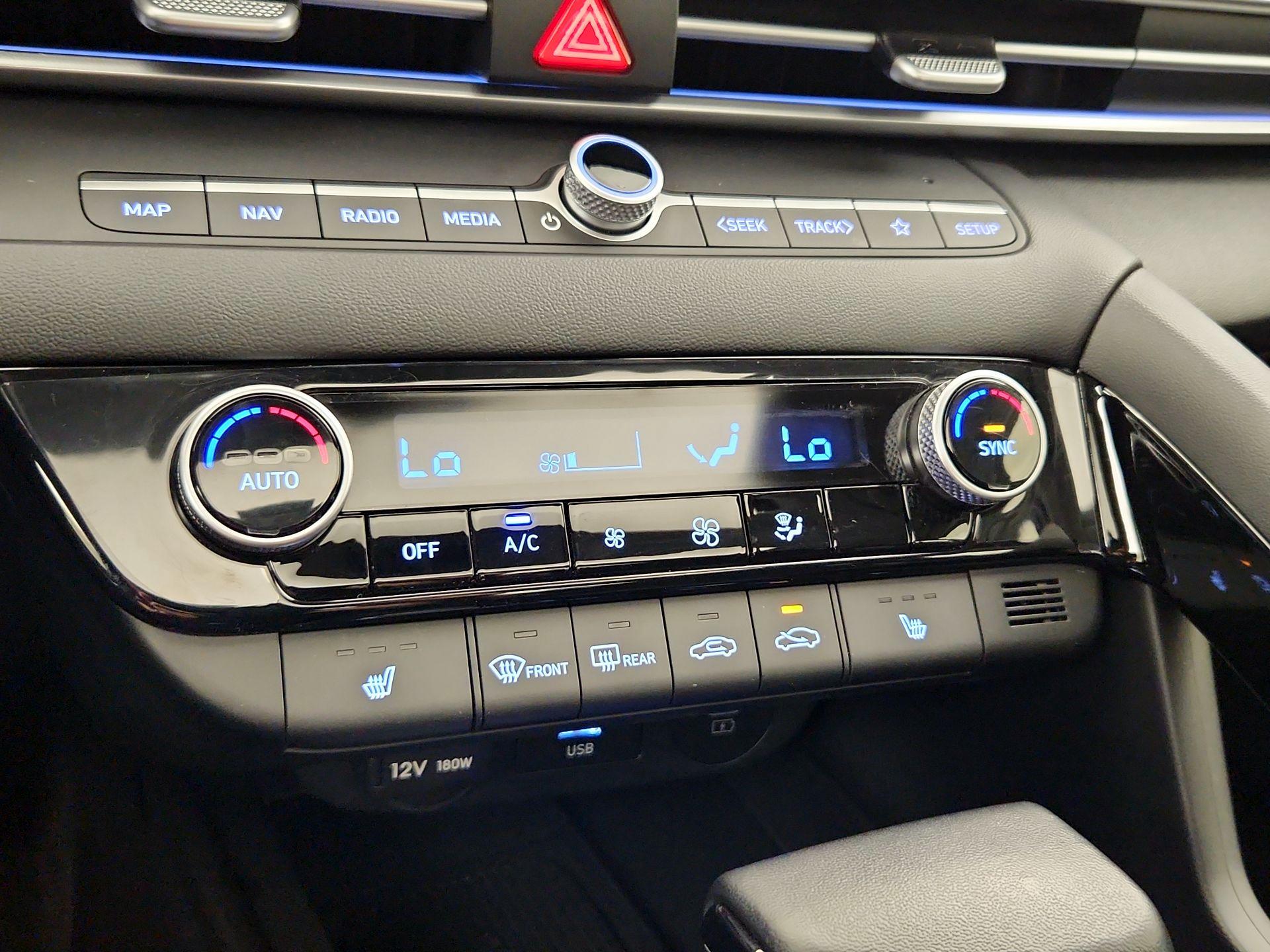 Thumbnail: 2025 Hyundai Elantra - 17