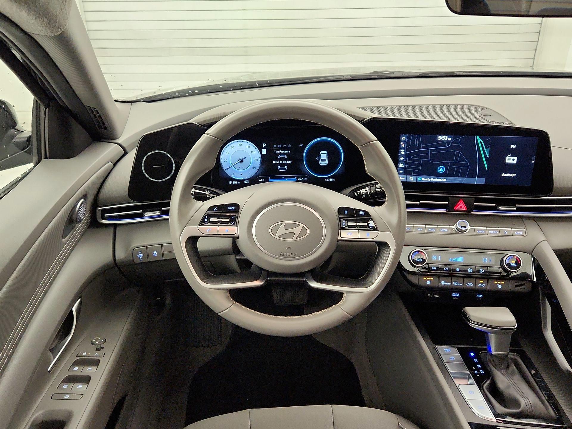 Thumbnail: 2025 Hyundai Elantra - 10