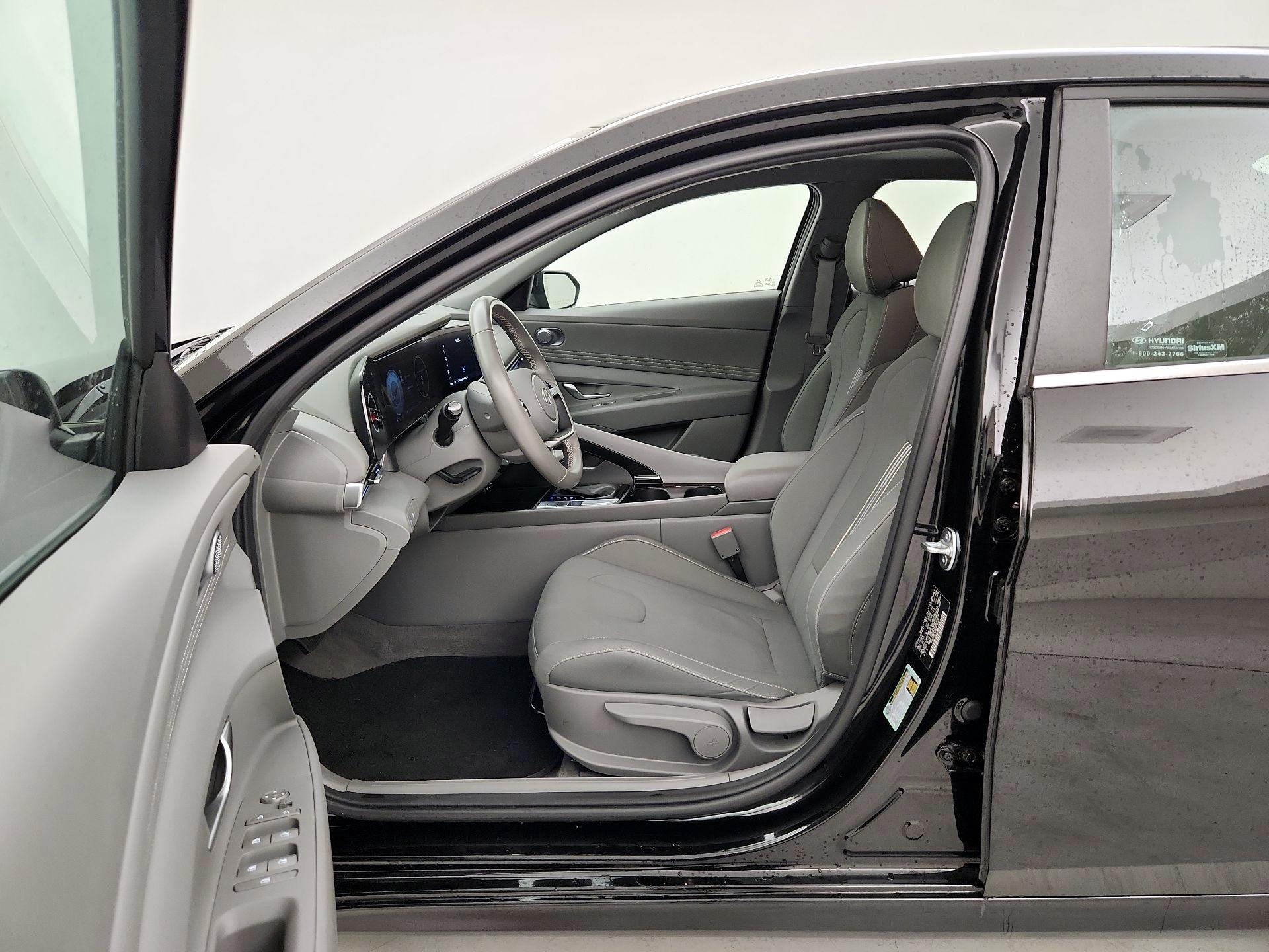 Thumbnail: 2025 Hyundai Elantra - 11