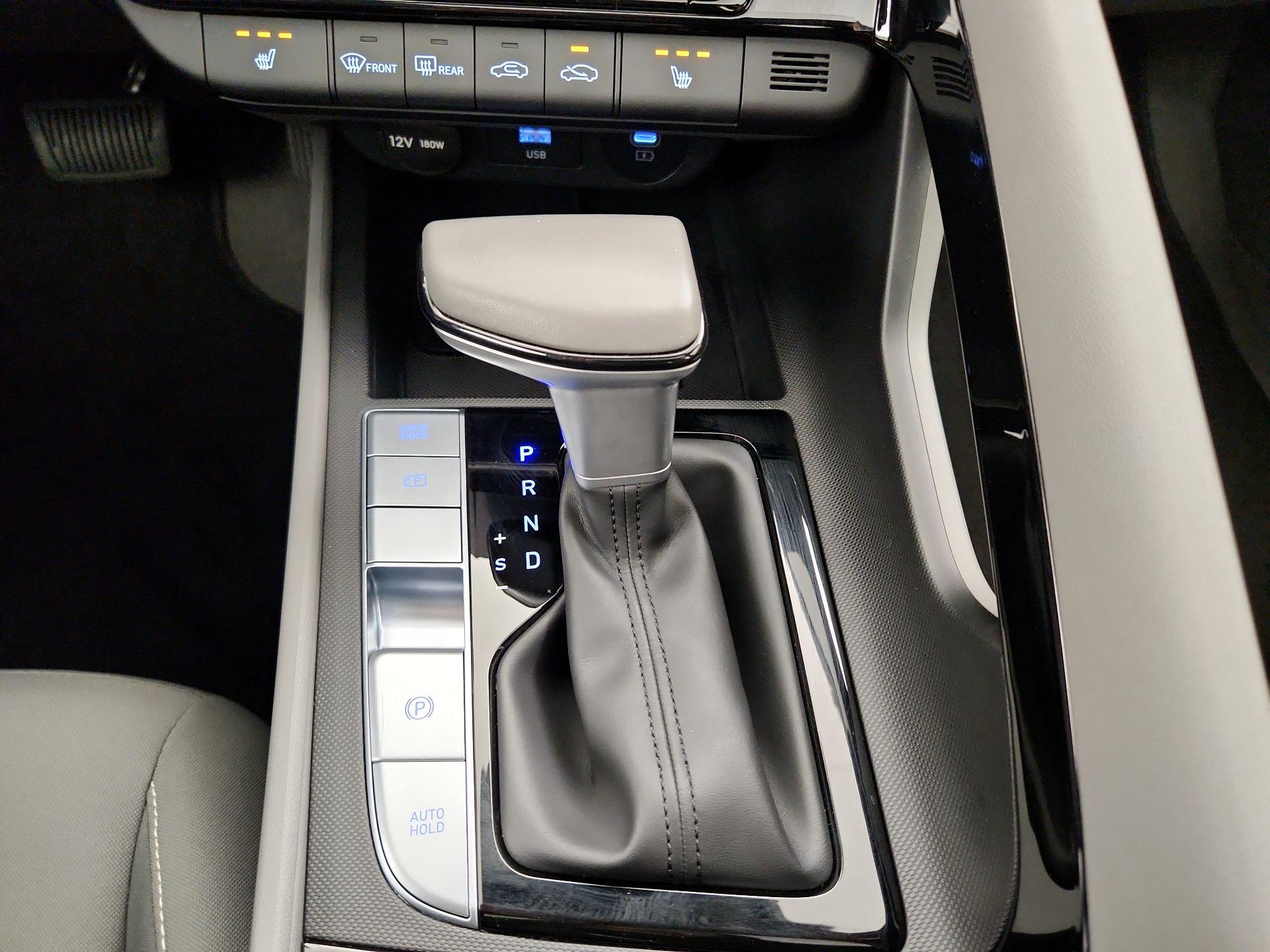 Thumbnail: 2025 Hyundai Elantra - 18