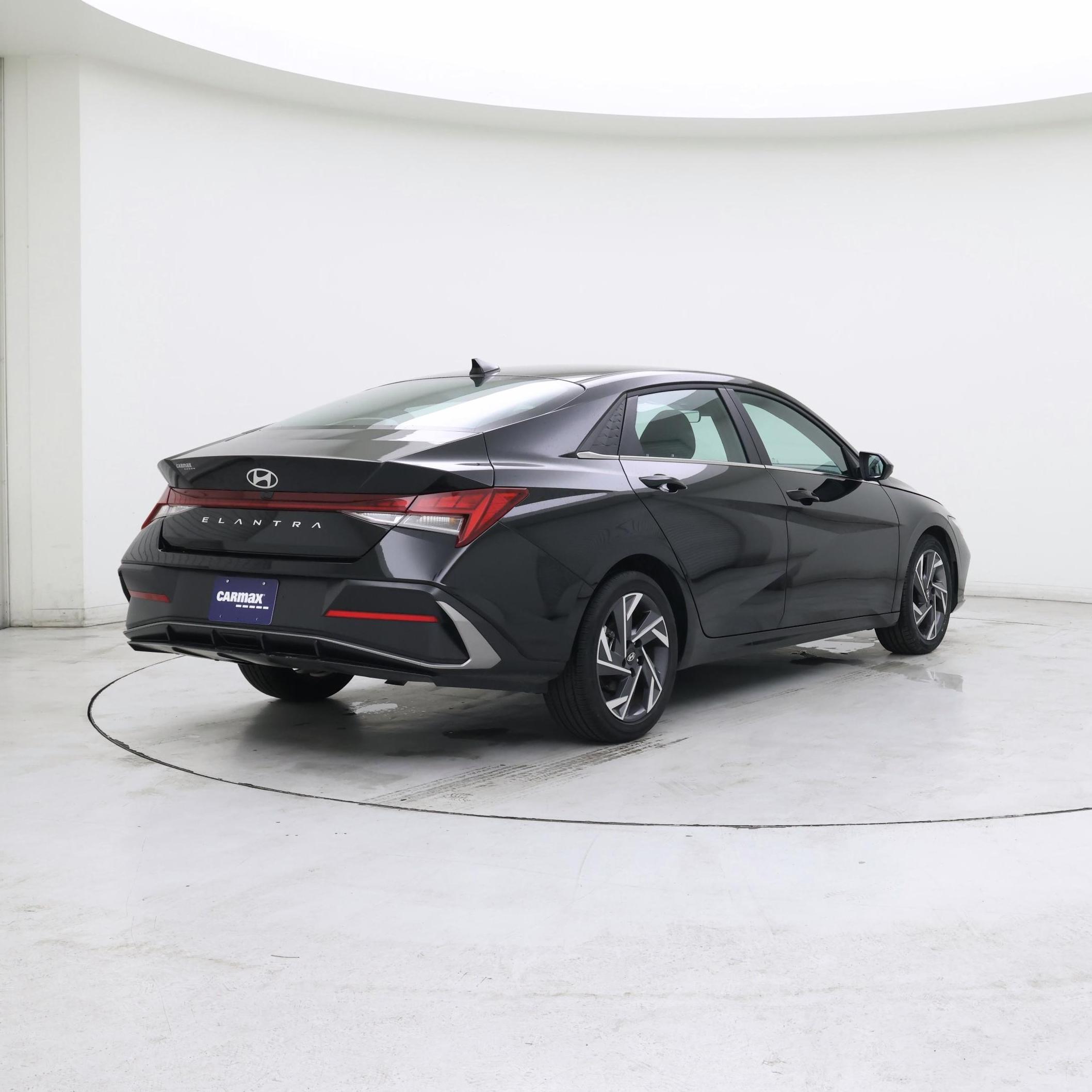 Thumbnail: 2025 Hyundai Elantra - 8
