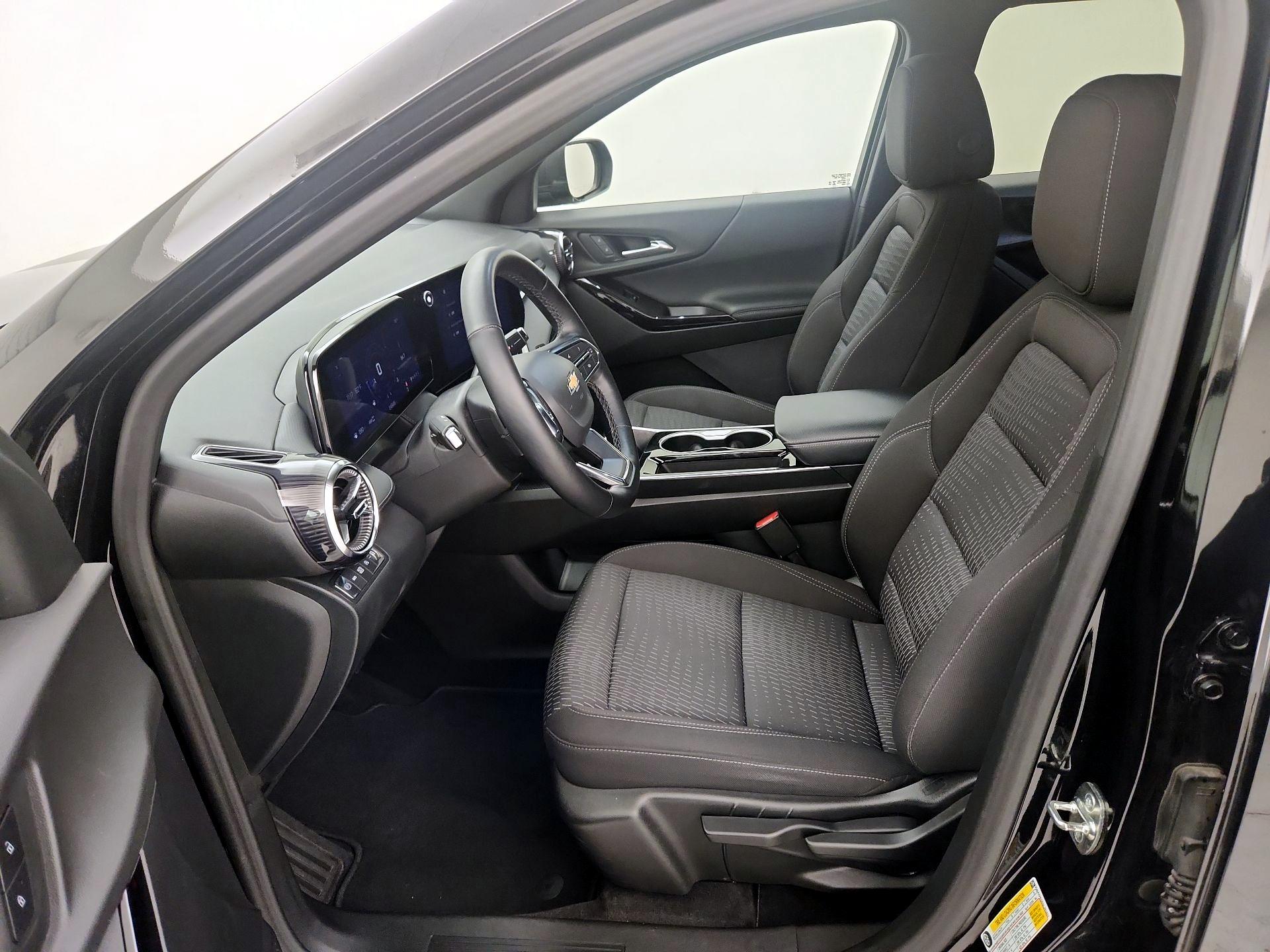 Thumbnail: 2025 Chevrolet Equinox - 11