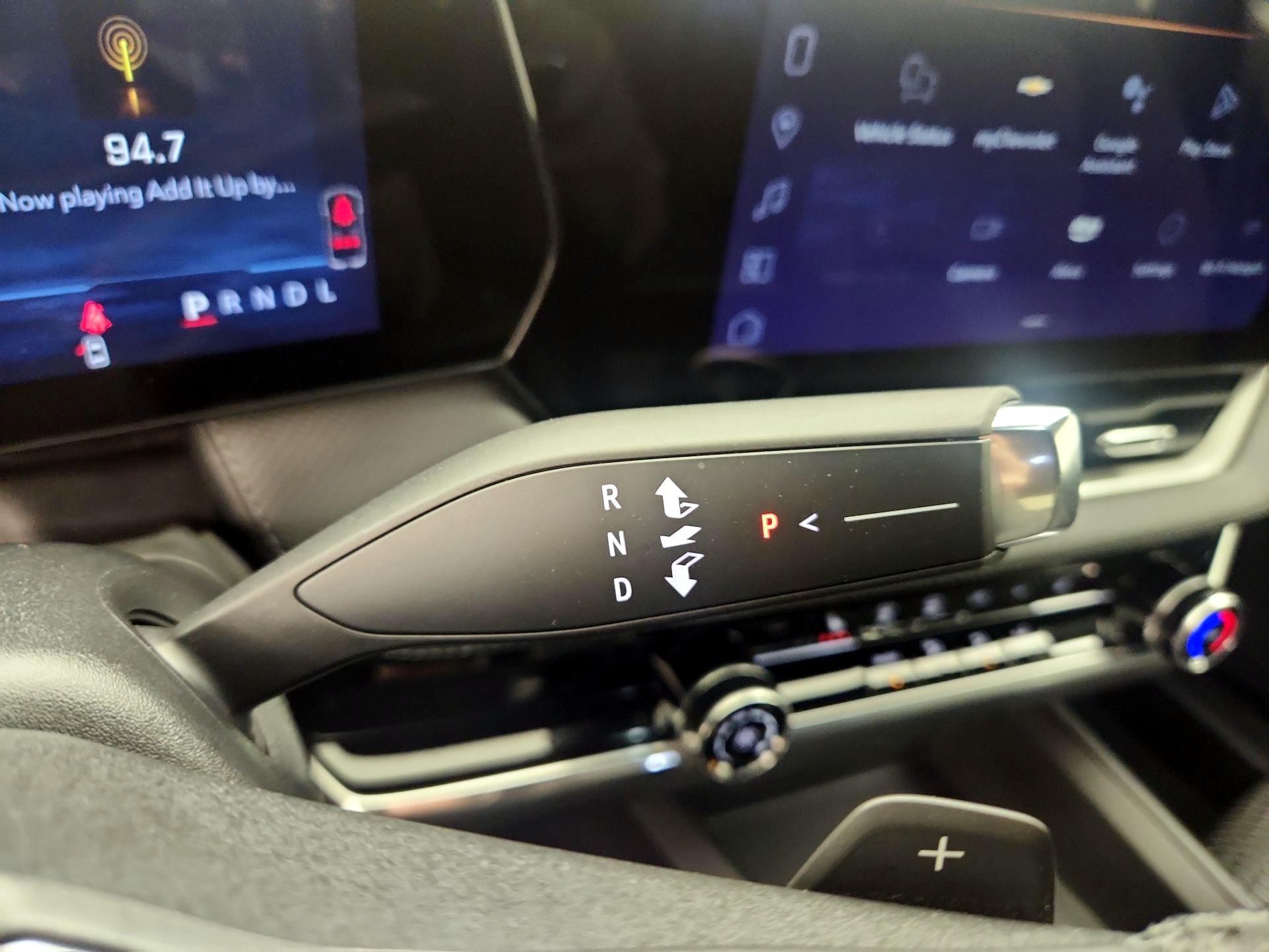 Thumbnail: 2025 Chevrolet Equinox - 18