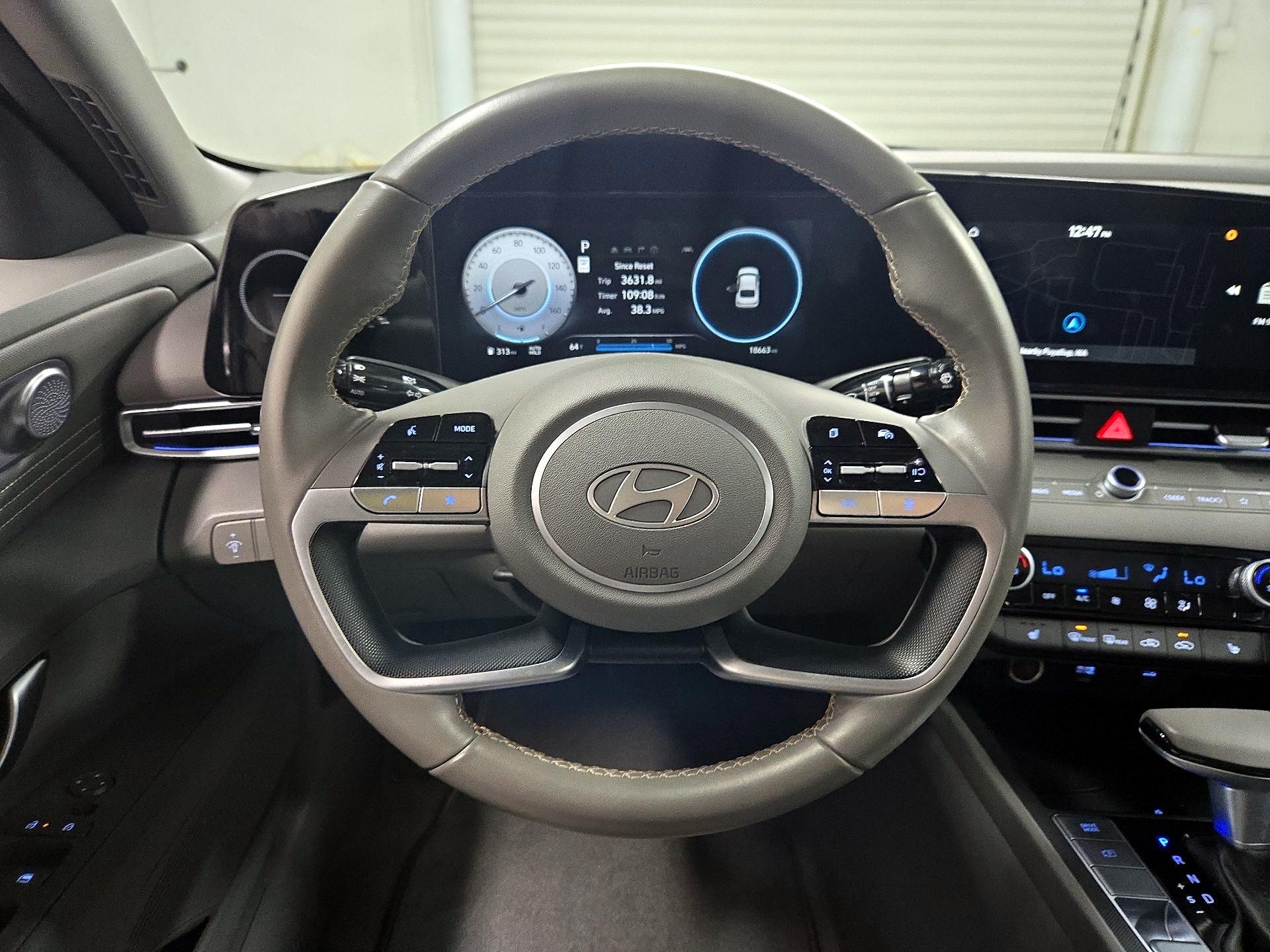 Thumbnail: 2025 Hyundai Elantra - 10