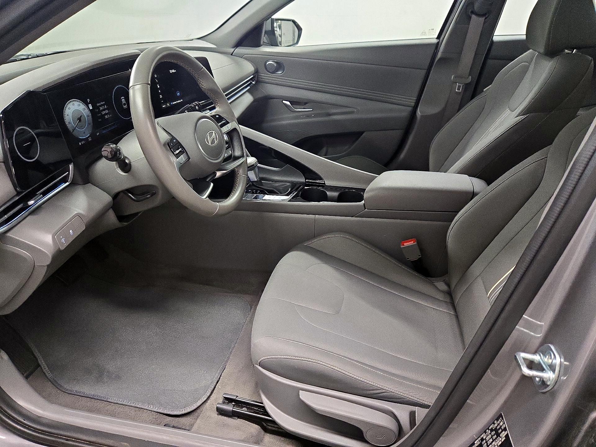 Thumbnail: 2025 Hyundai Elantra - 11