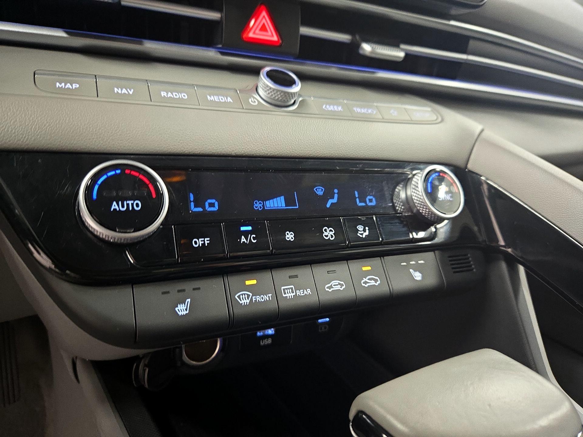 Thumbnail: 2025 Hyundai Elantra - 17