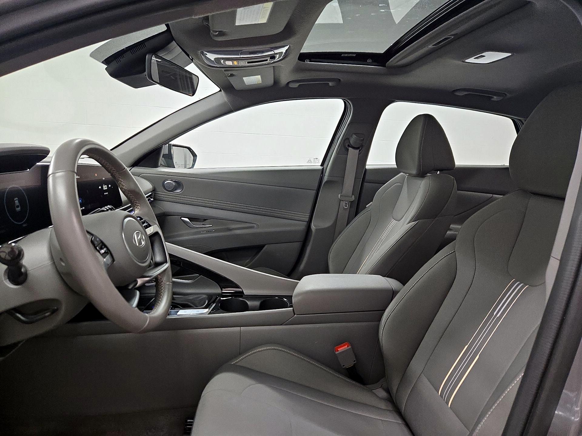 Thumbnail: 2025 Hyundai Elantra - 20