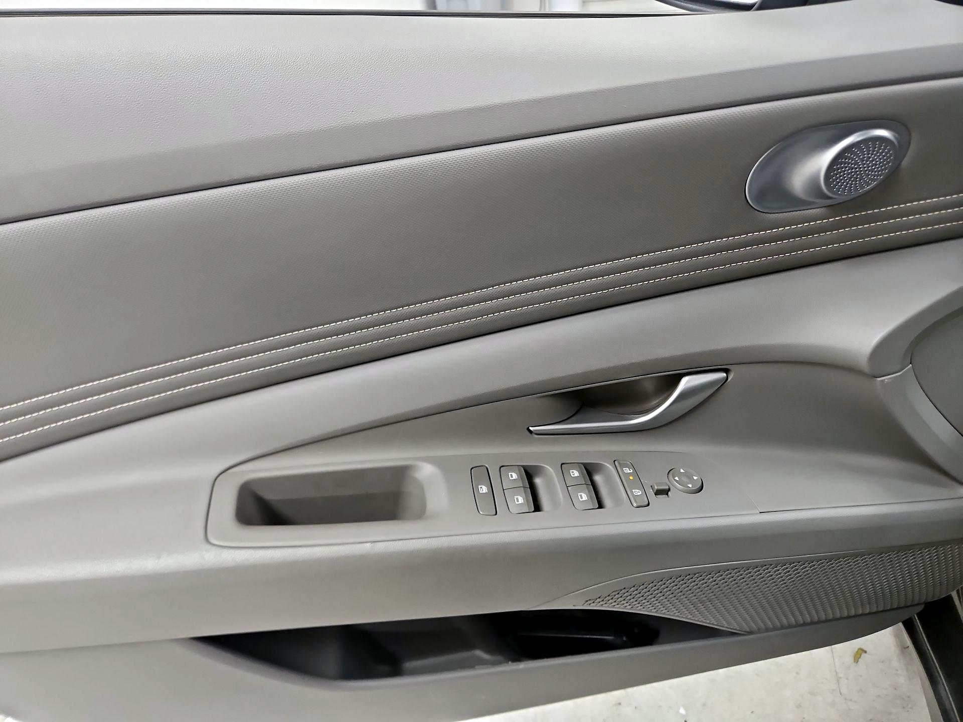 Thumbnail: 2025 Hyundai Elantra - 12