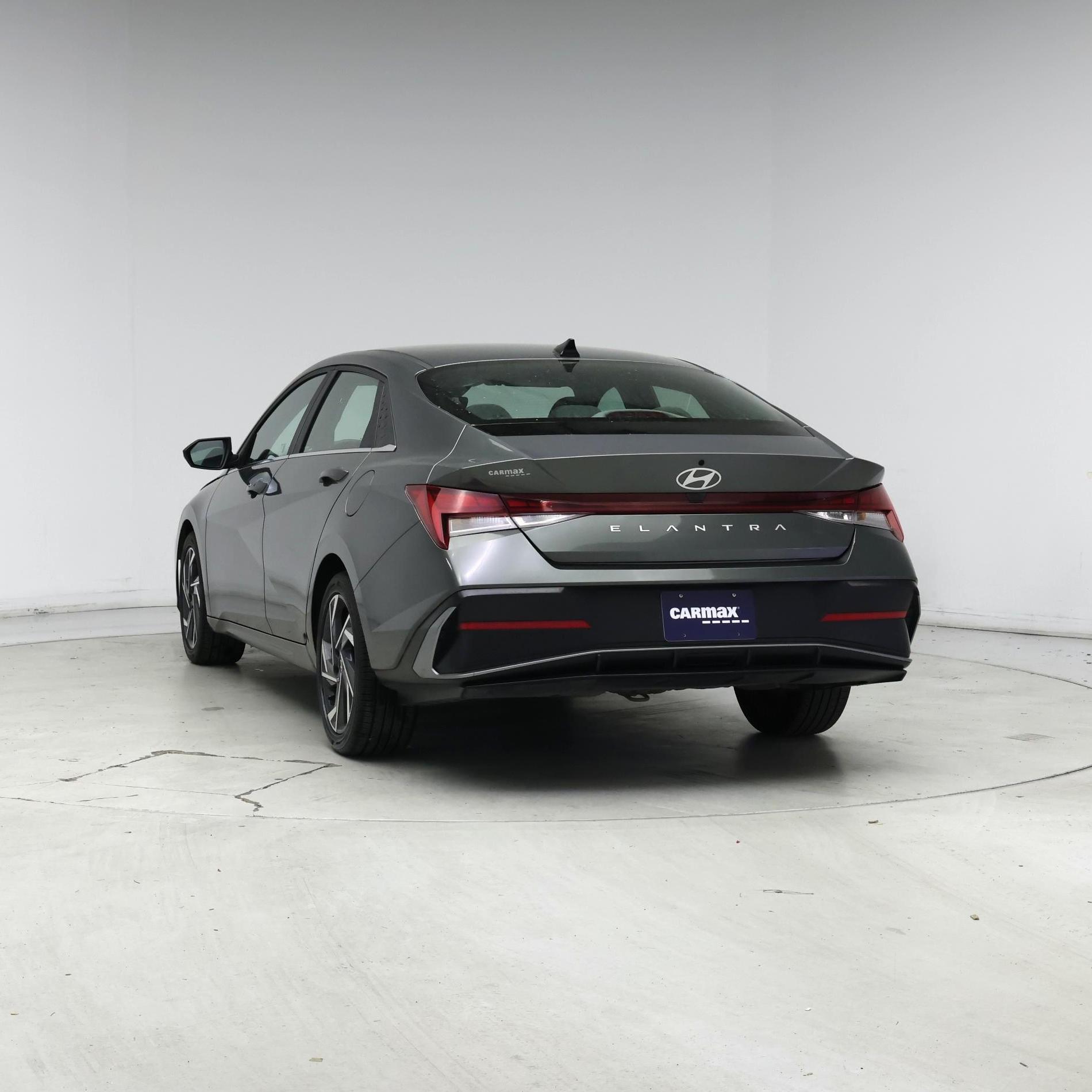 Thumbnail: 2025 Hyundai Elantra - 6