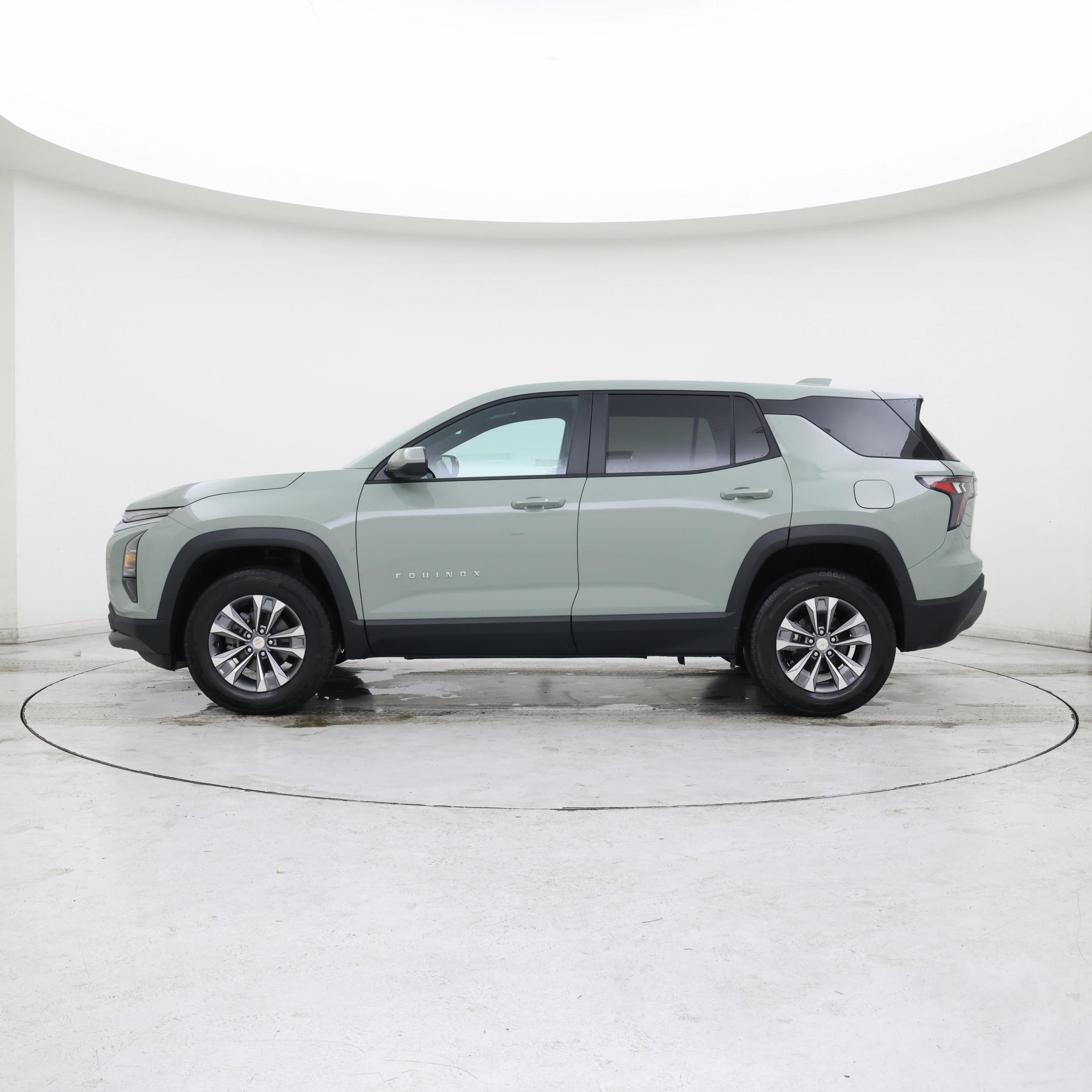 Thumbnail: 2026 Chevrolet Equinox - 3