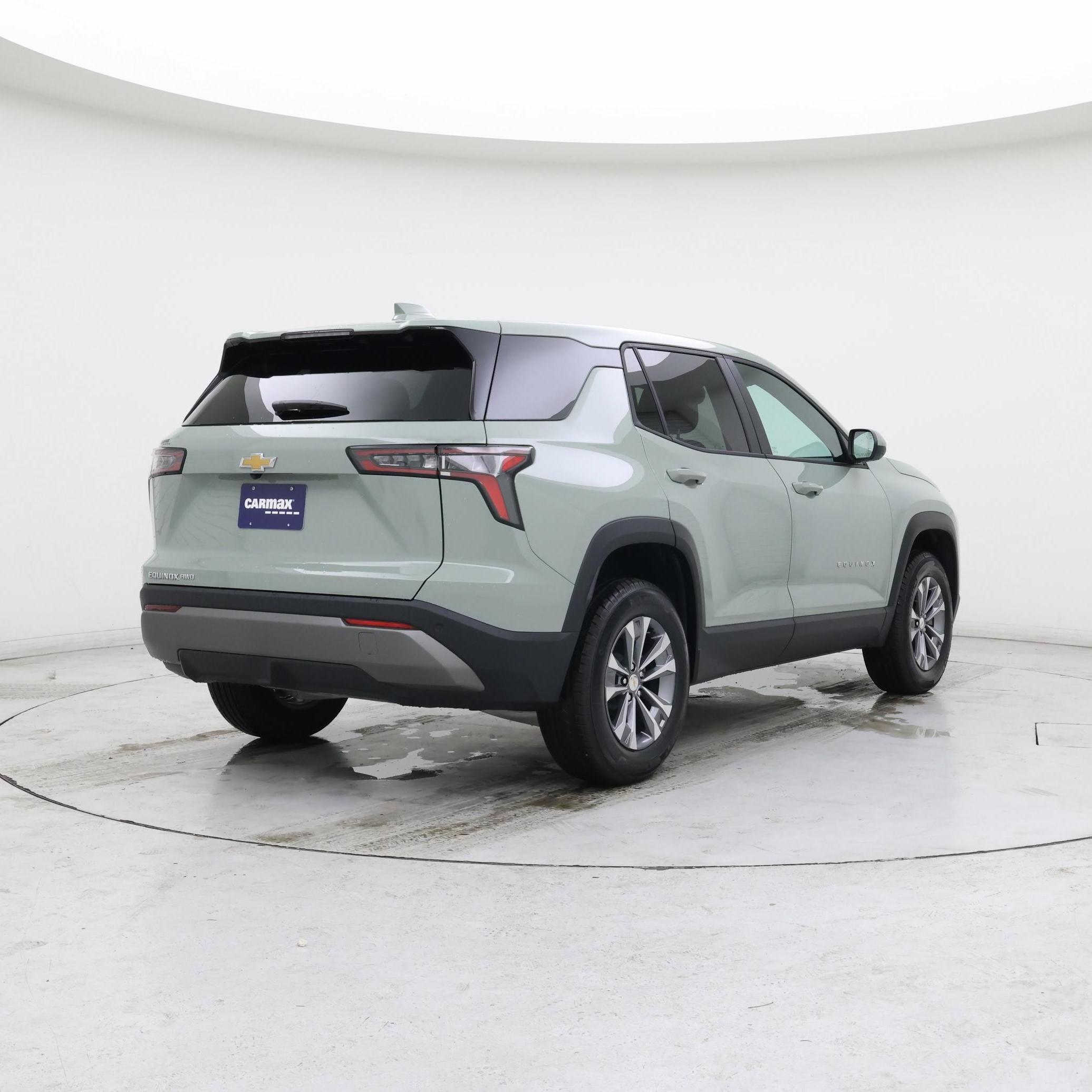 Thumbnail: 2026 Chevrolet Equinox - 8