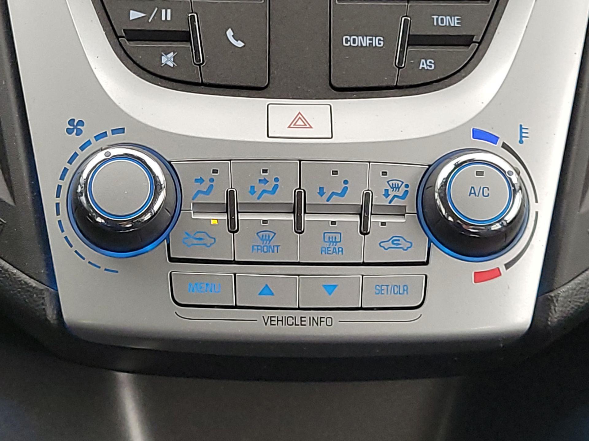 Thumbnail: 2016 Chevrolet Equinox - 16