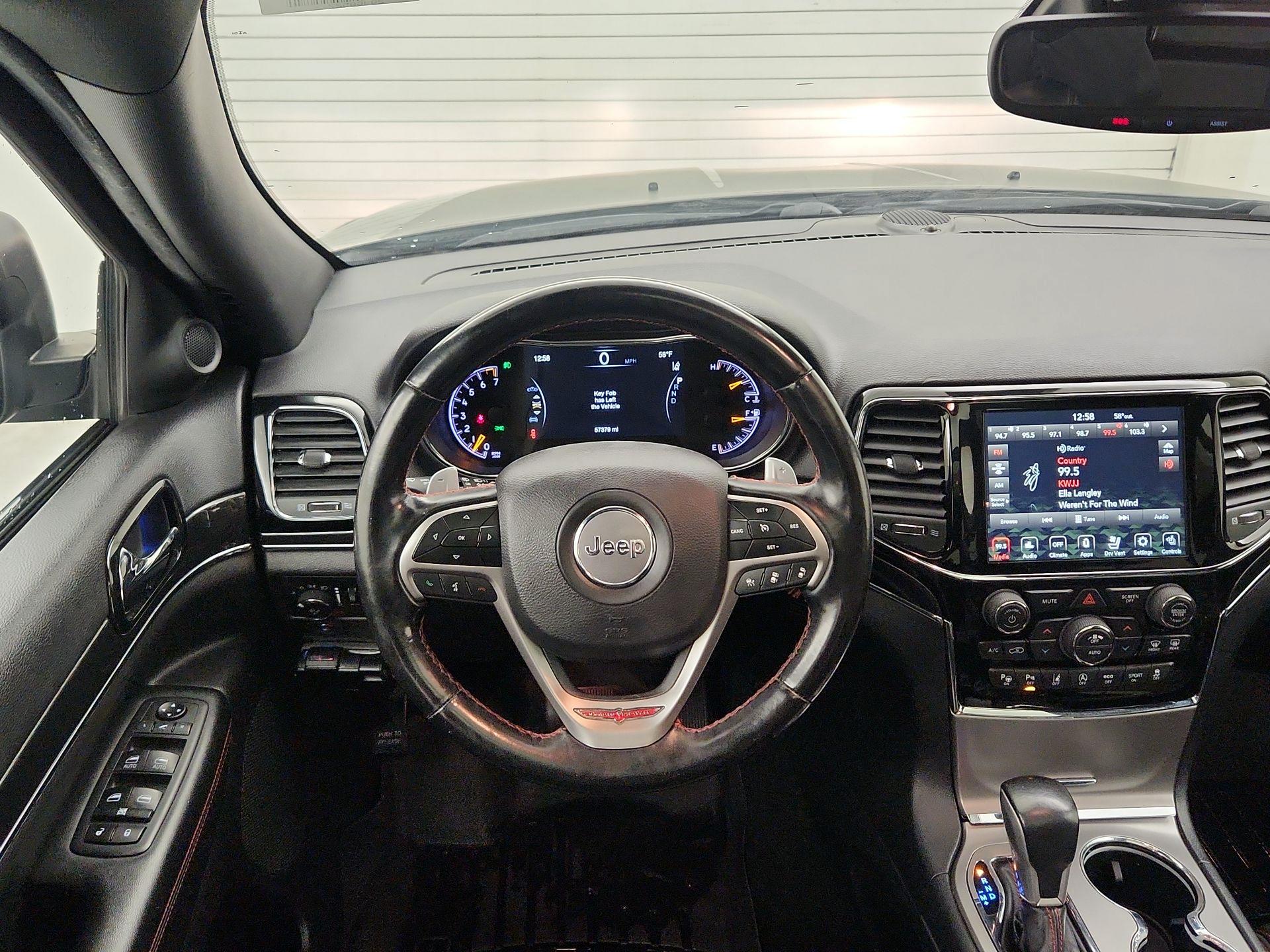 Thumbnail: 2020 Jeep Grand Cherokee - 10