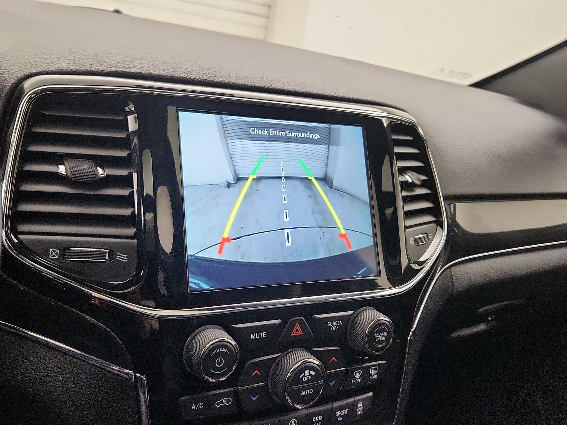 Thumbnail: 2020 Jeep Grand Cherokee - 14