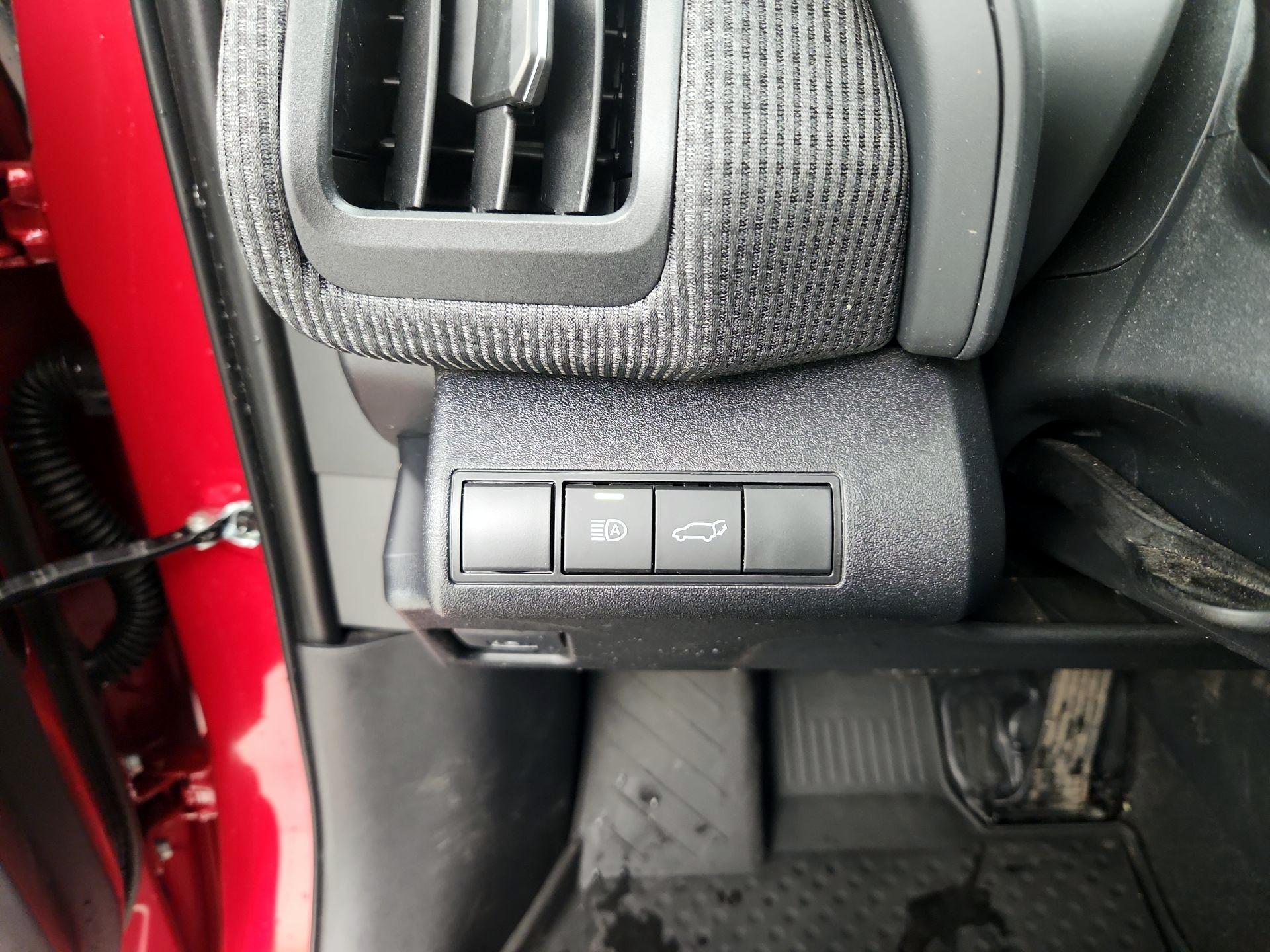 Thumbnail: 2025 Subaru Solterra - 13