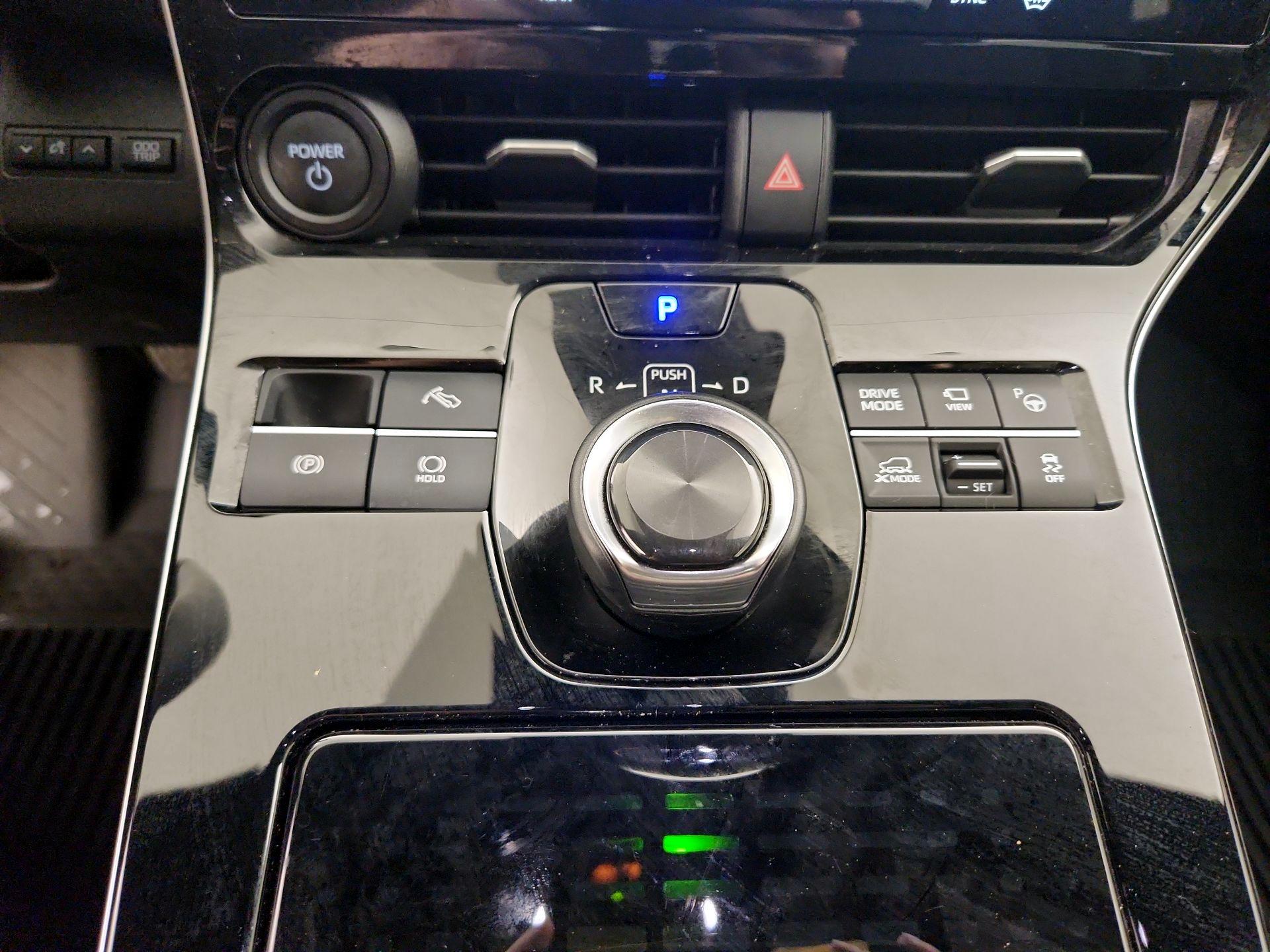 Thumbnail: 2025 Subaru Solterra - 17