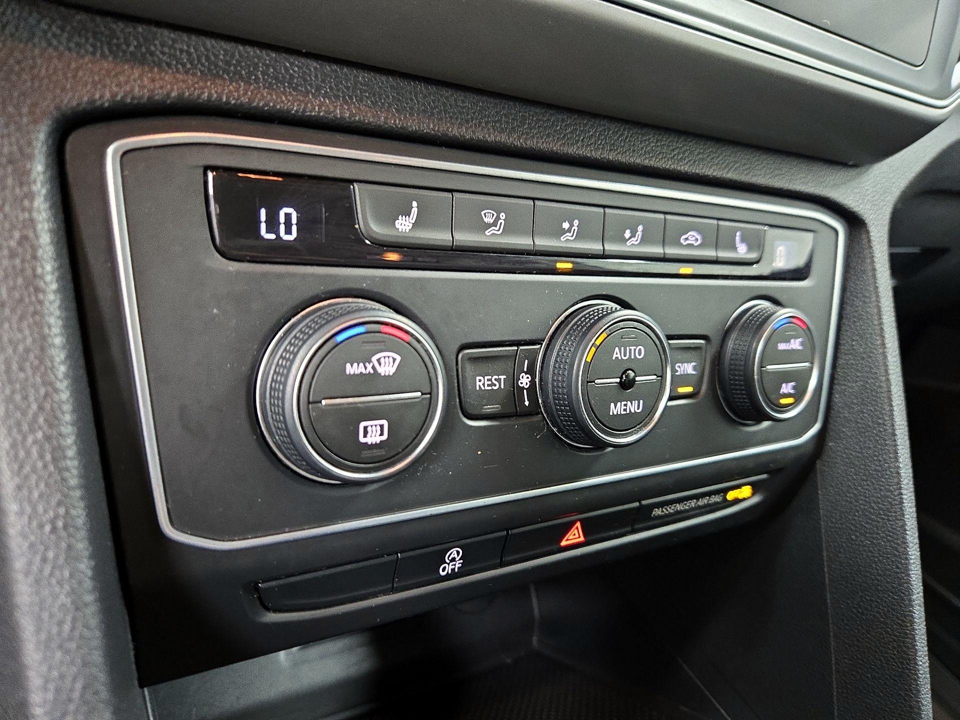 Thumbnail: 2019 Volkswagen Atlas - 16