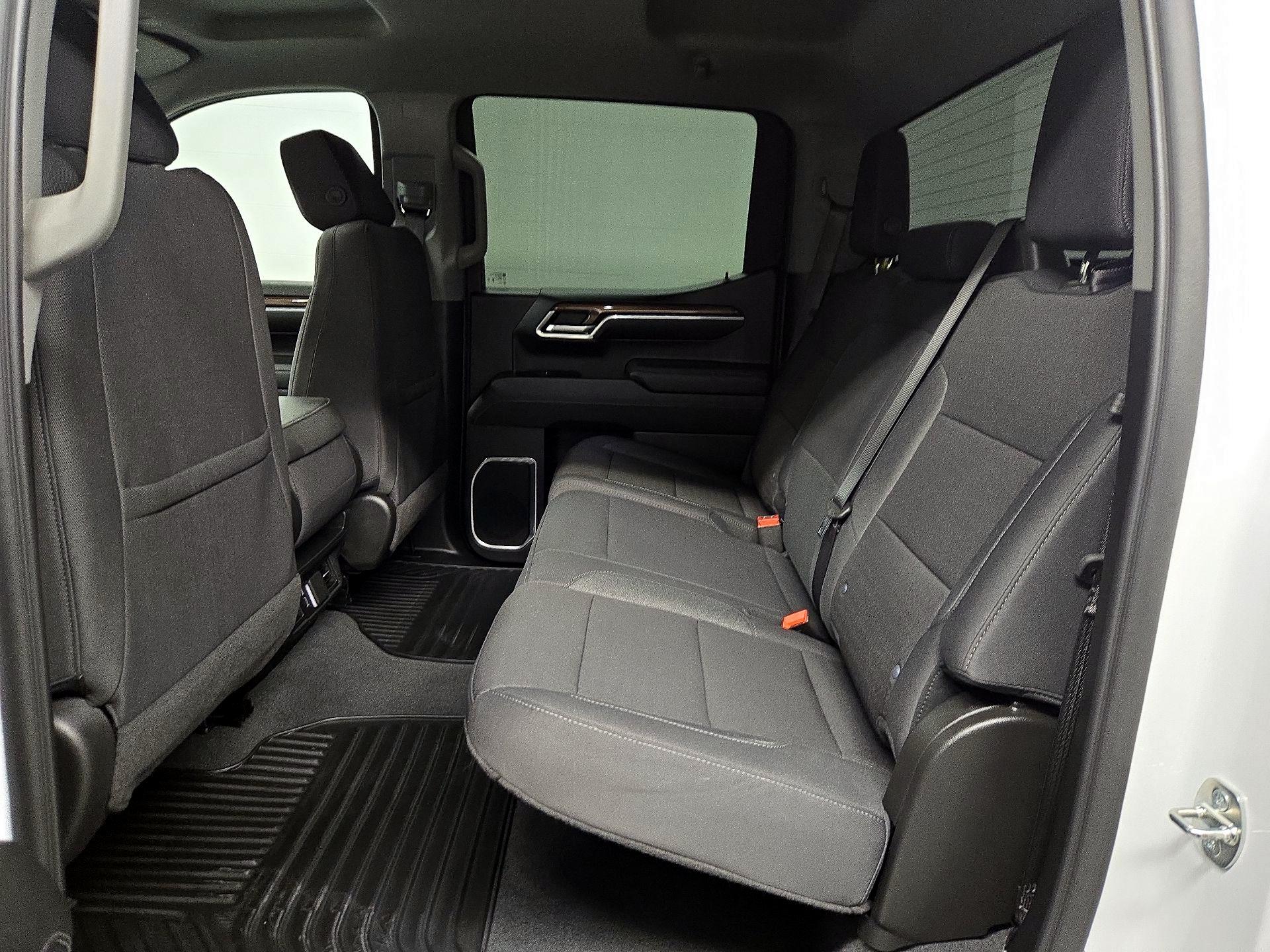 Thumbnail: 2024 Chevrolet Silverado 1500 - 19