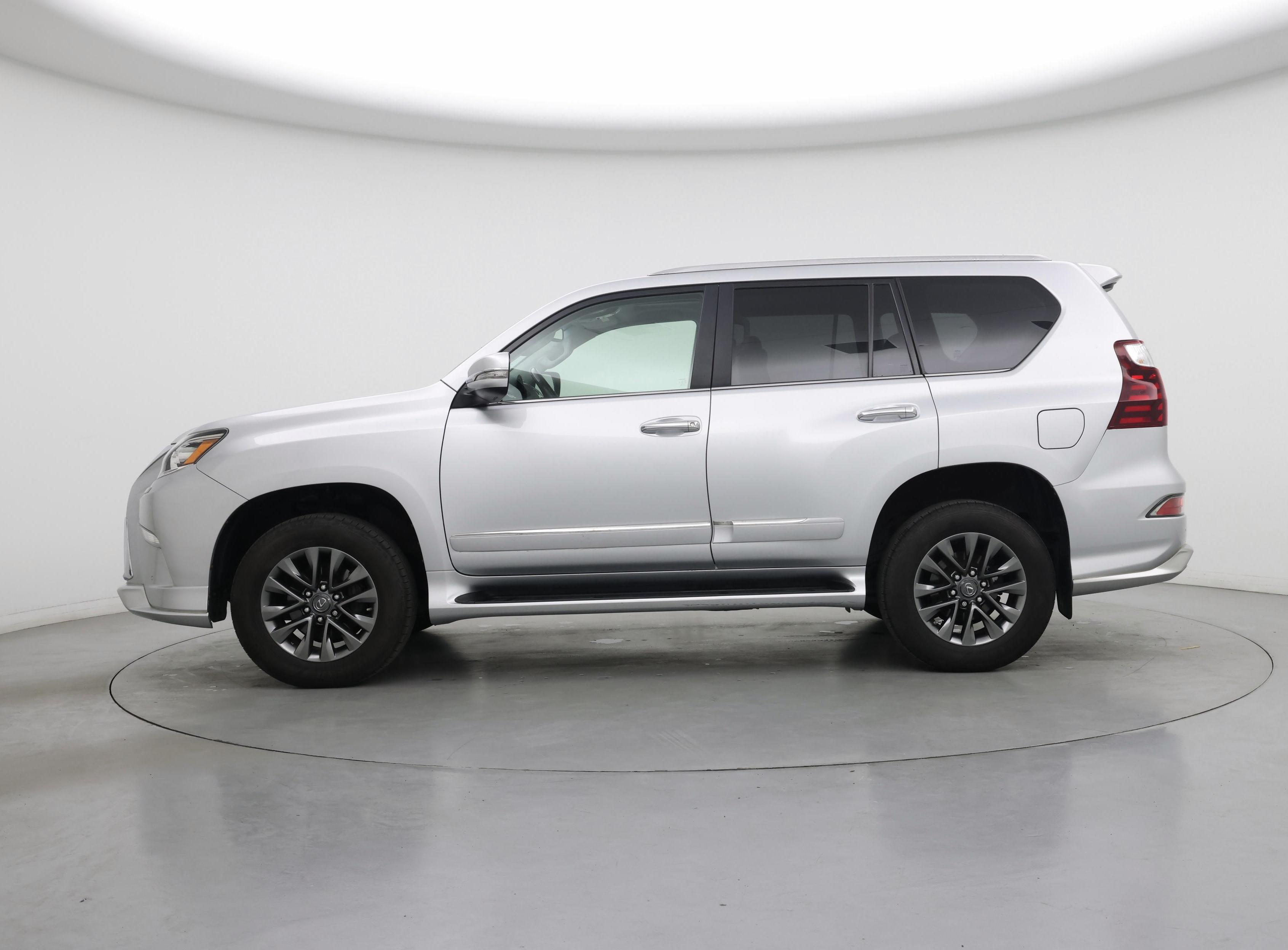 Thumbnail: 2019 Lexus GX - 3