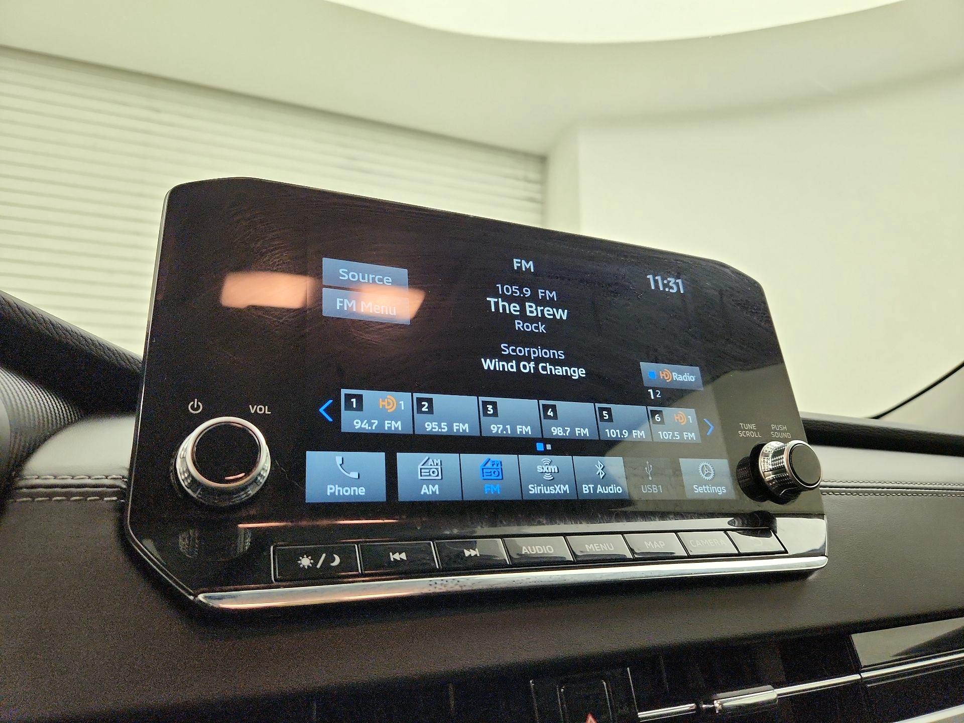 Thumbnail: 2024 Mitsubishi Outlander - 16