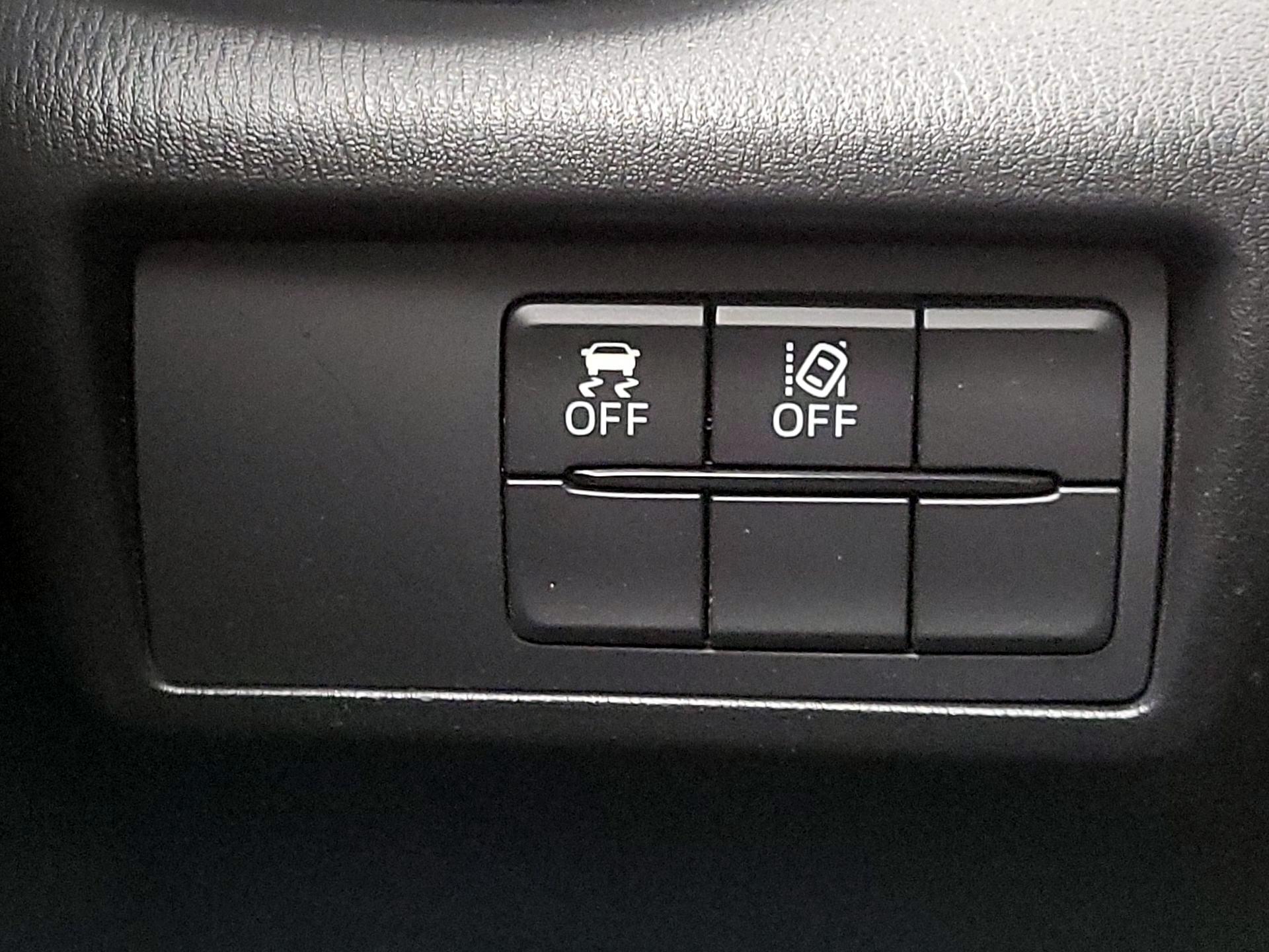 Thumbnail: 2021 Mazda MX-5 Miata - 13