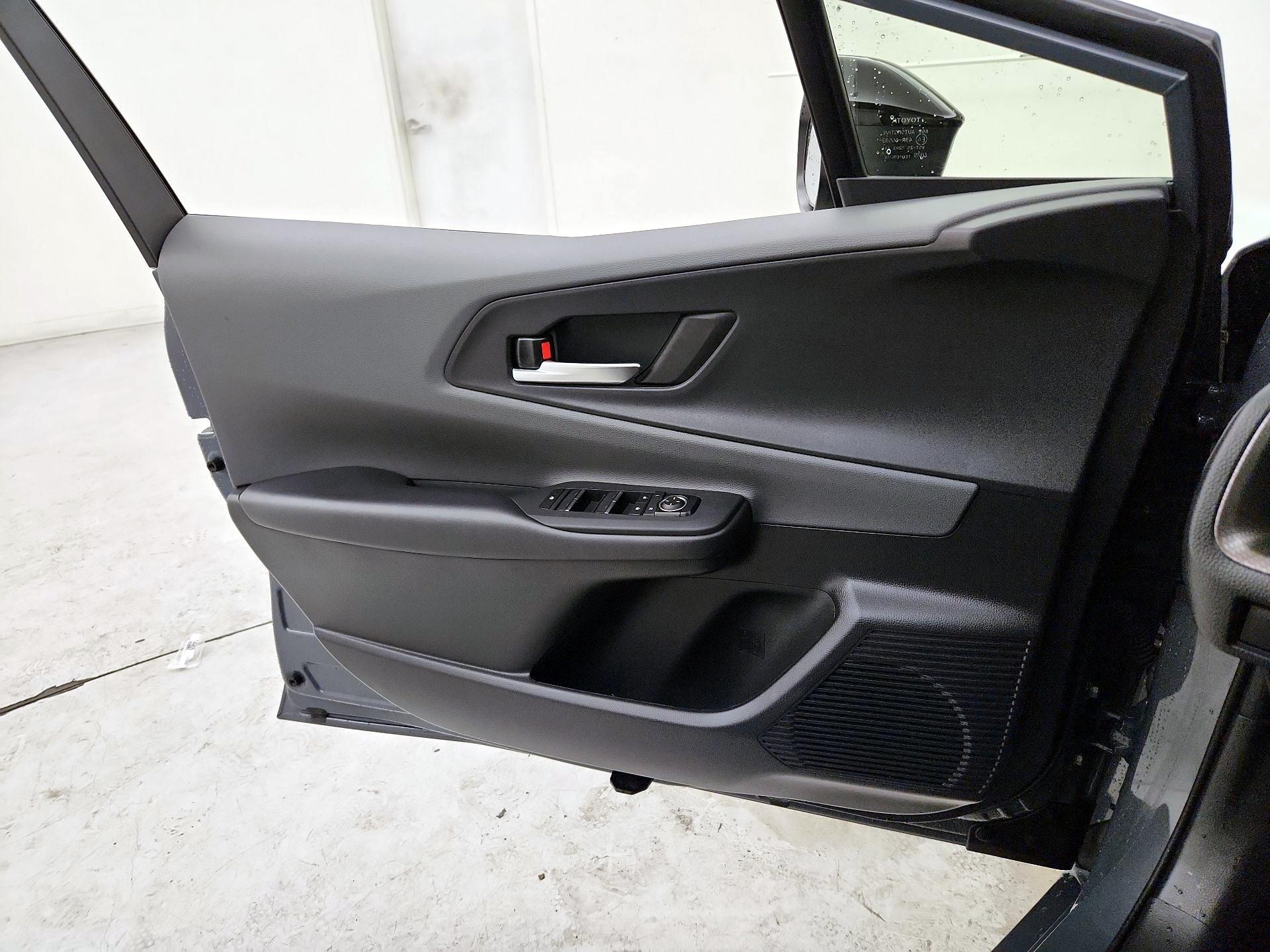 Thumbnail: 2024 Toyota Prius - 12