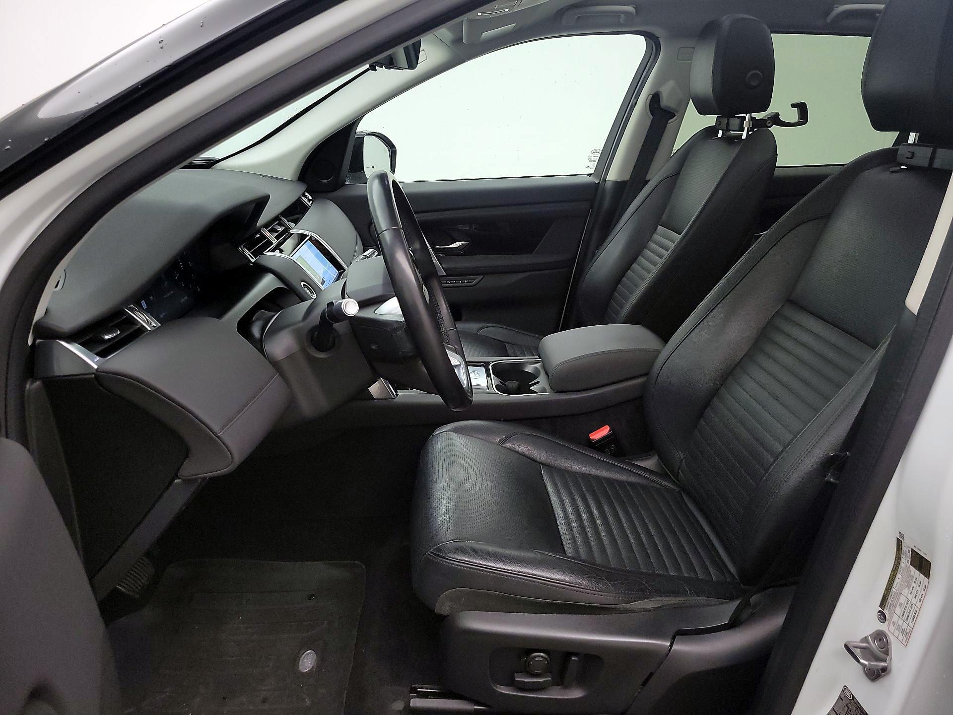 Thumbnail: 2020 Land Rover Discovery Sport - 11