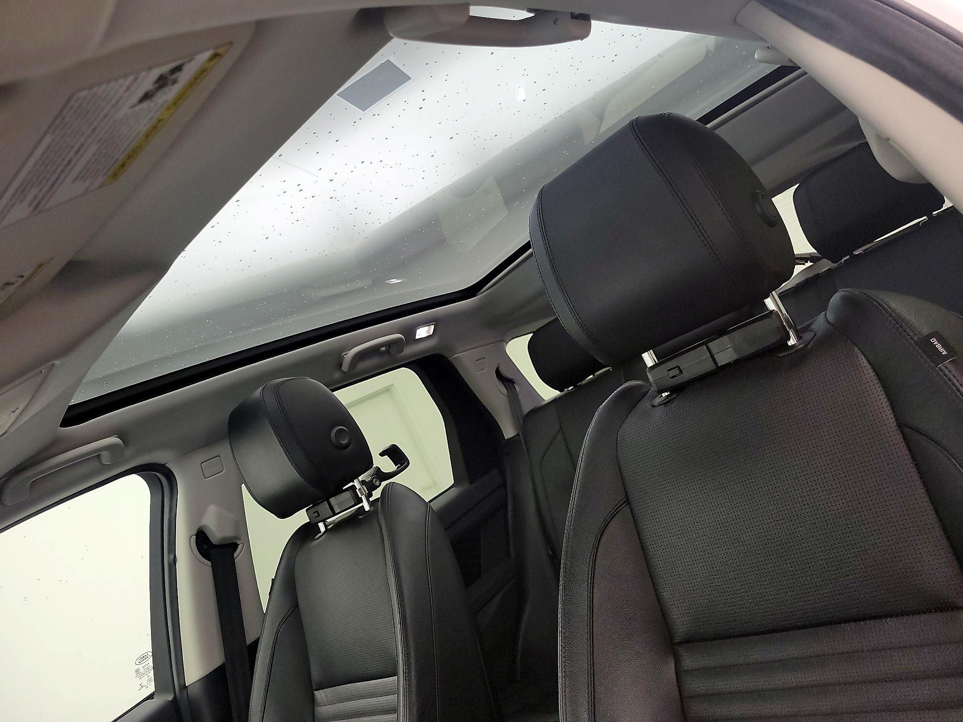 Thumbnail: 2020 Land Rover Discovery Sport - 20