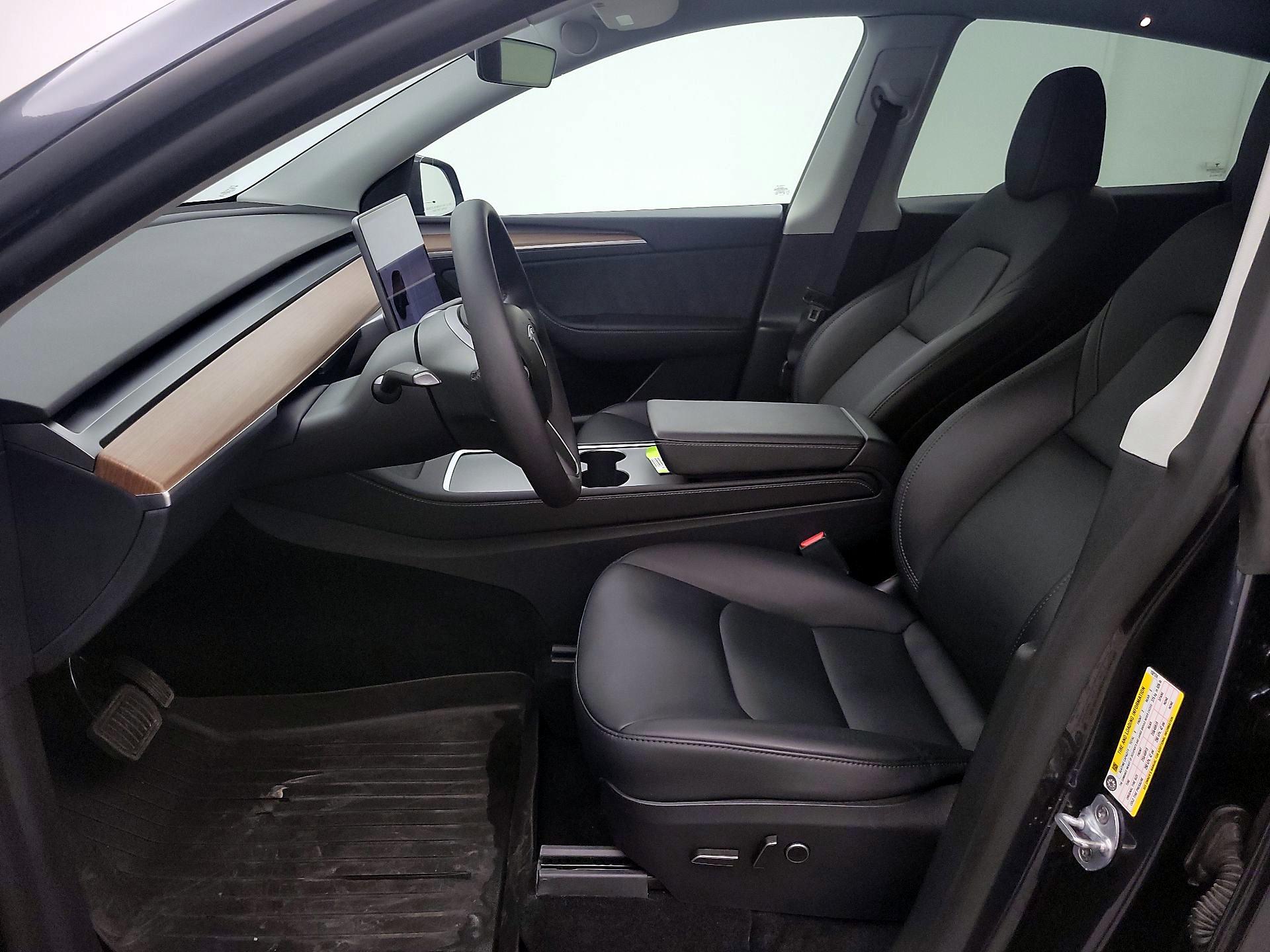 Thumbnail: 2024 Tesla Model Y - 11