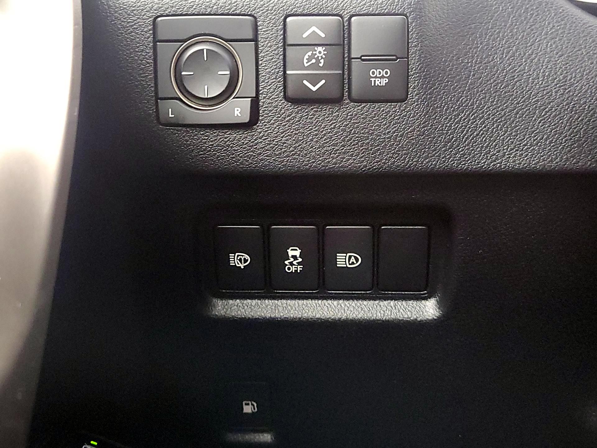 Thumbnail: 2020 Lexus GX - 13