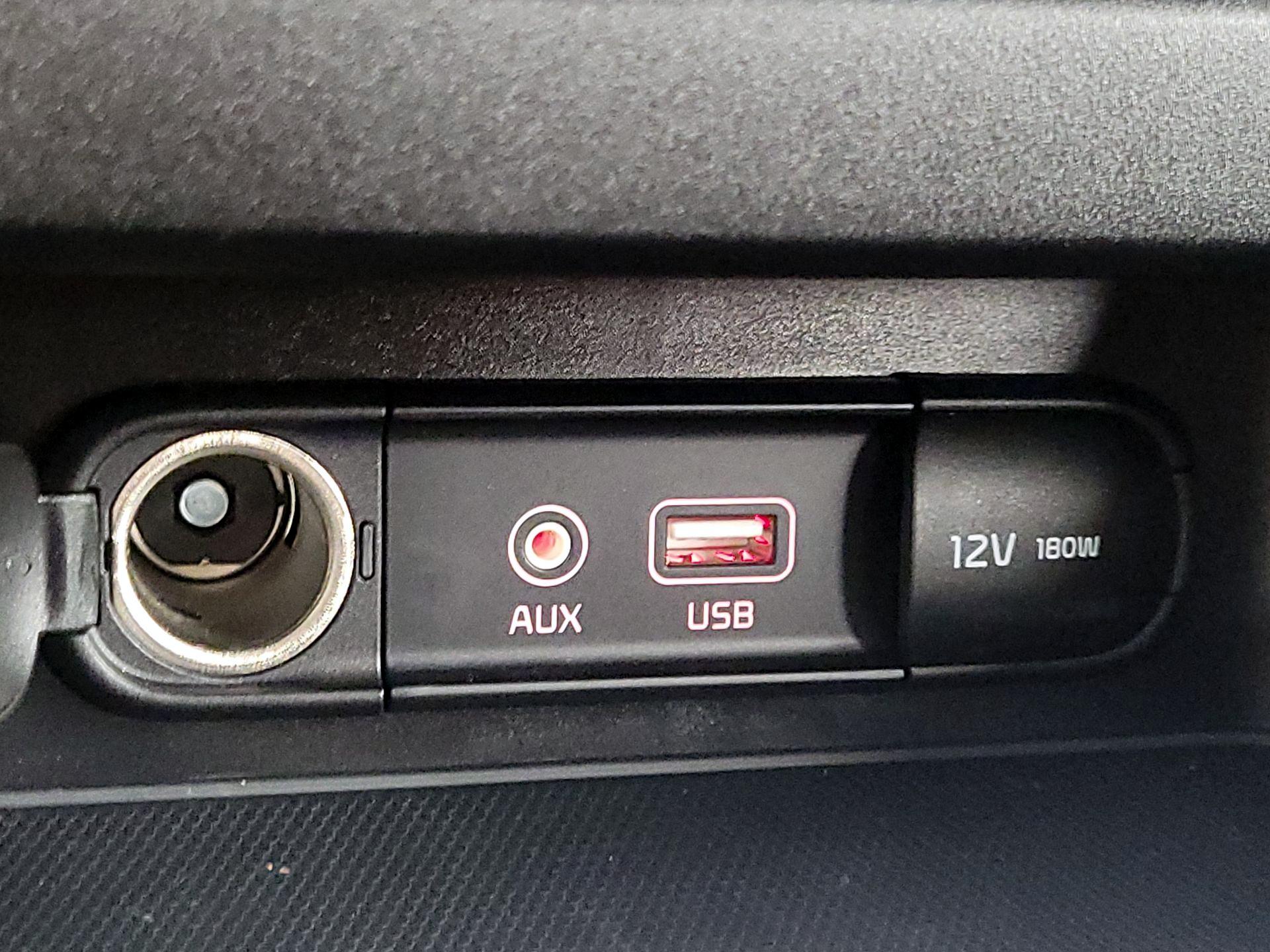 Thumbnail: 2019 Kia Forte - 18