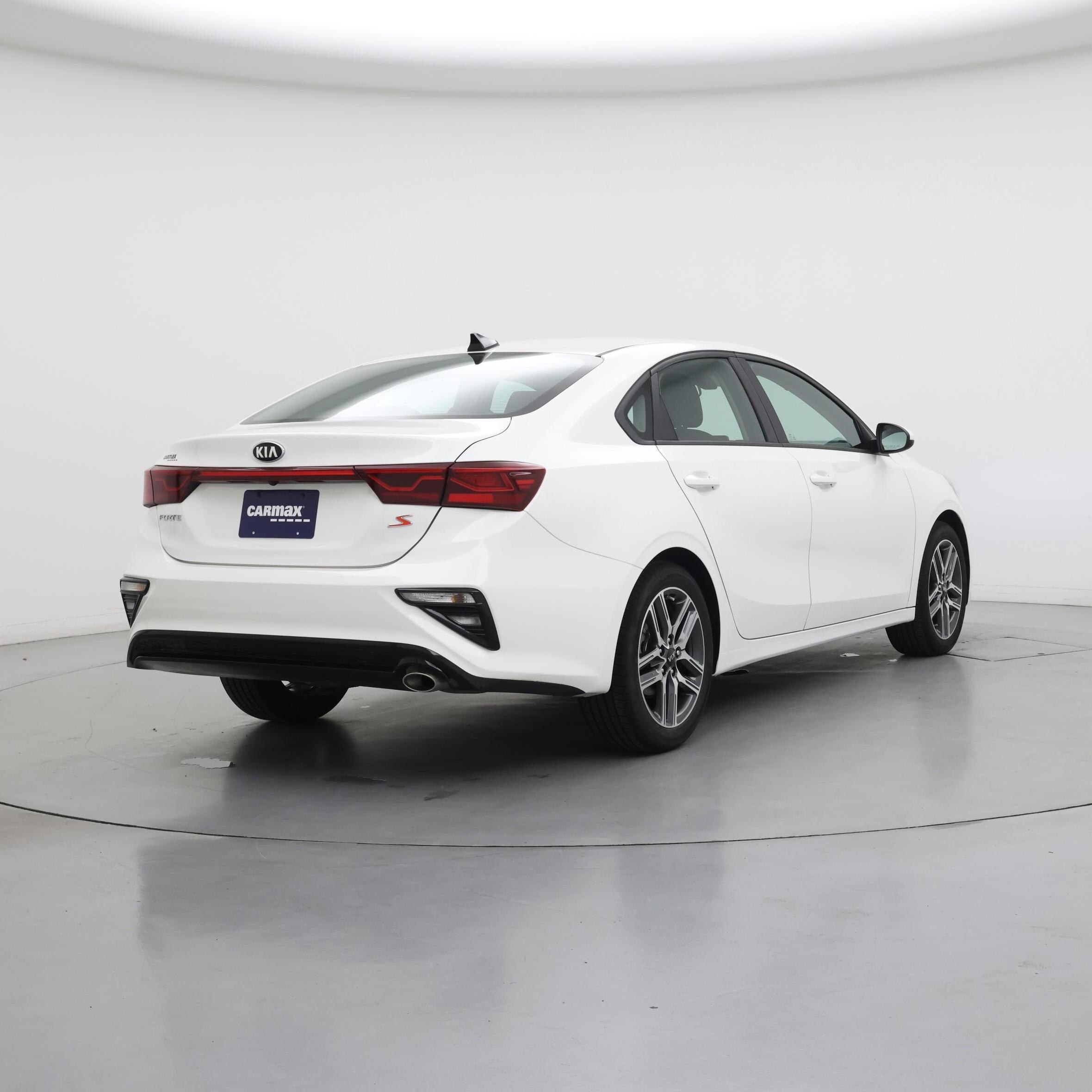 Thumbnail: 2019 Kia Forte - 8