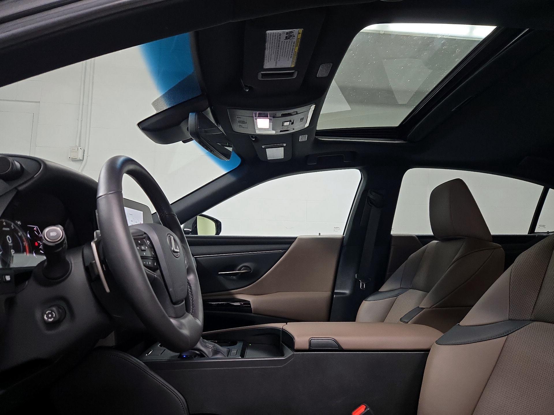 Thumbnail: 2025 Lexus ES - 19