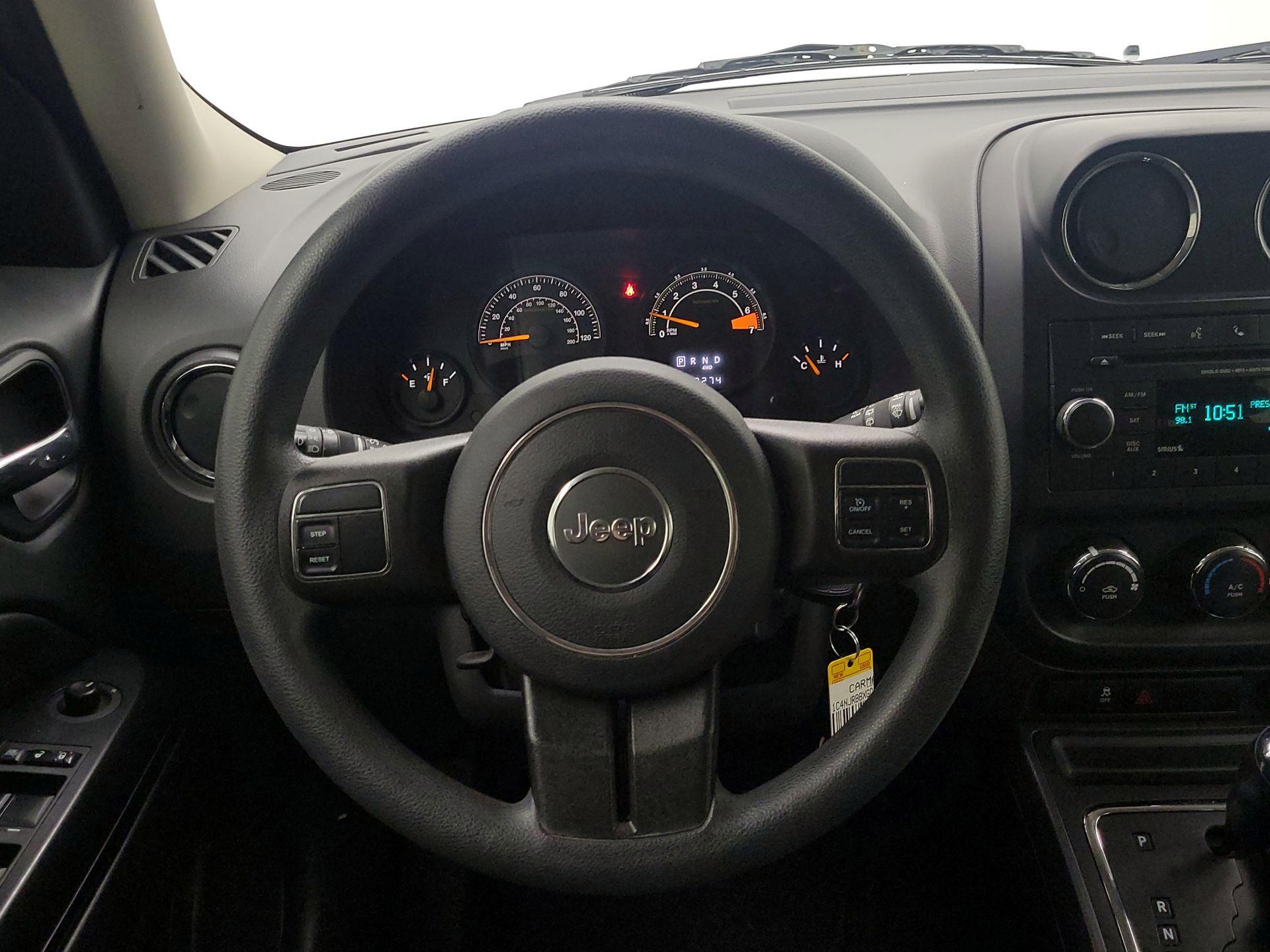 Thumbnail: 2016 Jeep Patriot - 10