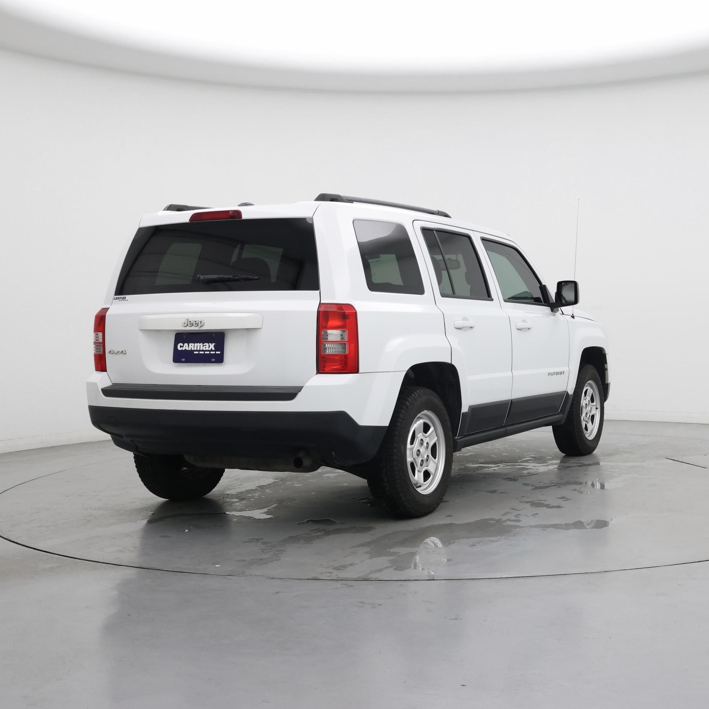 Thumbnail: 2016 Jeep Patriot - 8