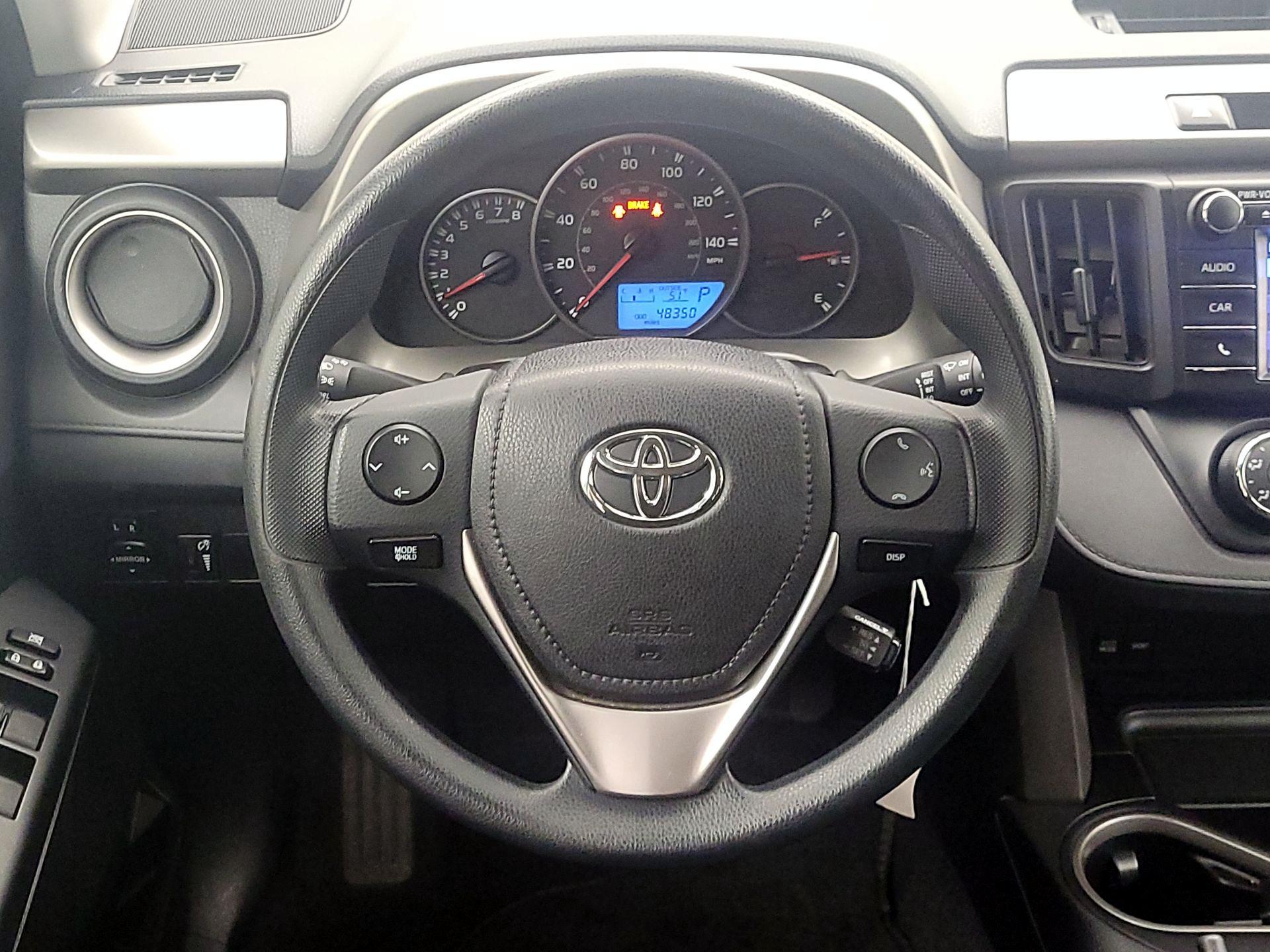 Thumbnail: 2016 Toyota RAV4 - 10
