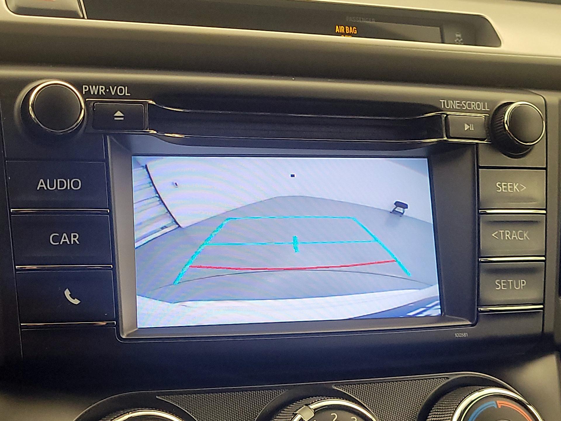 Thumbnail: 2016 Toyota RAV4 - 14