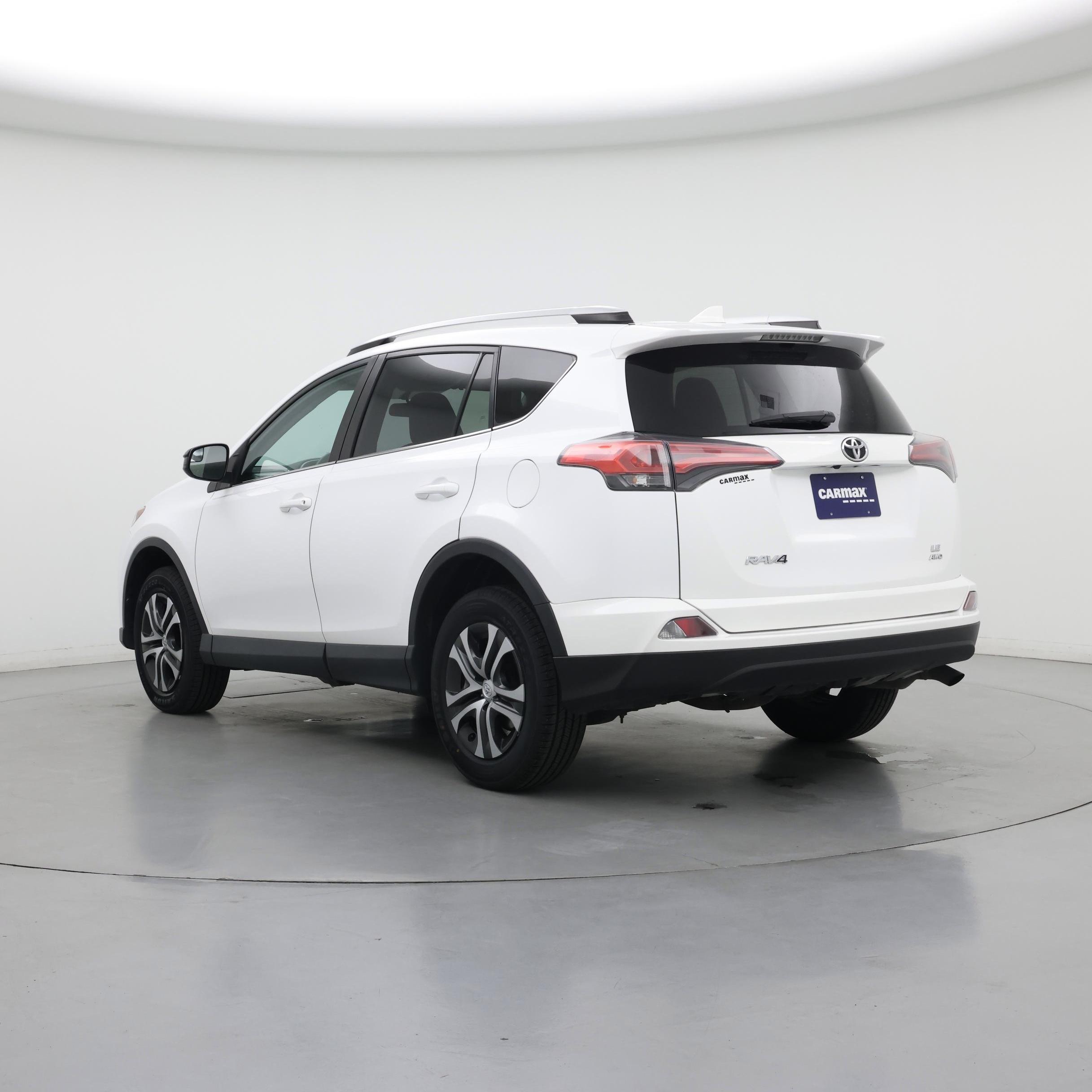 Thumbnail: 2016 Toyota RAV4 - 2